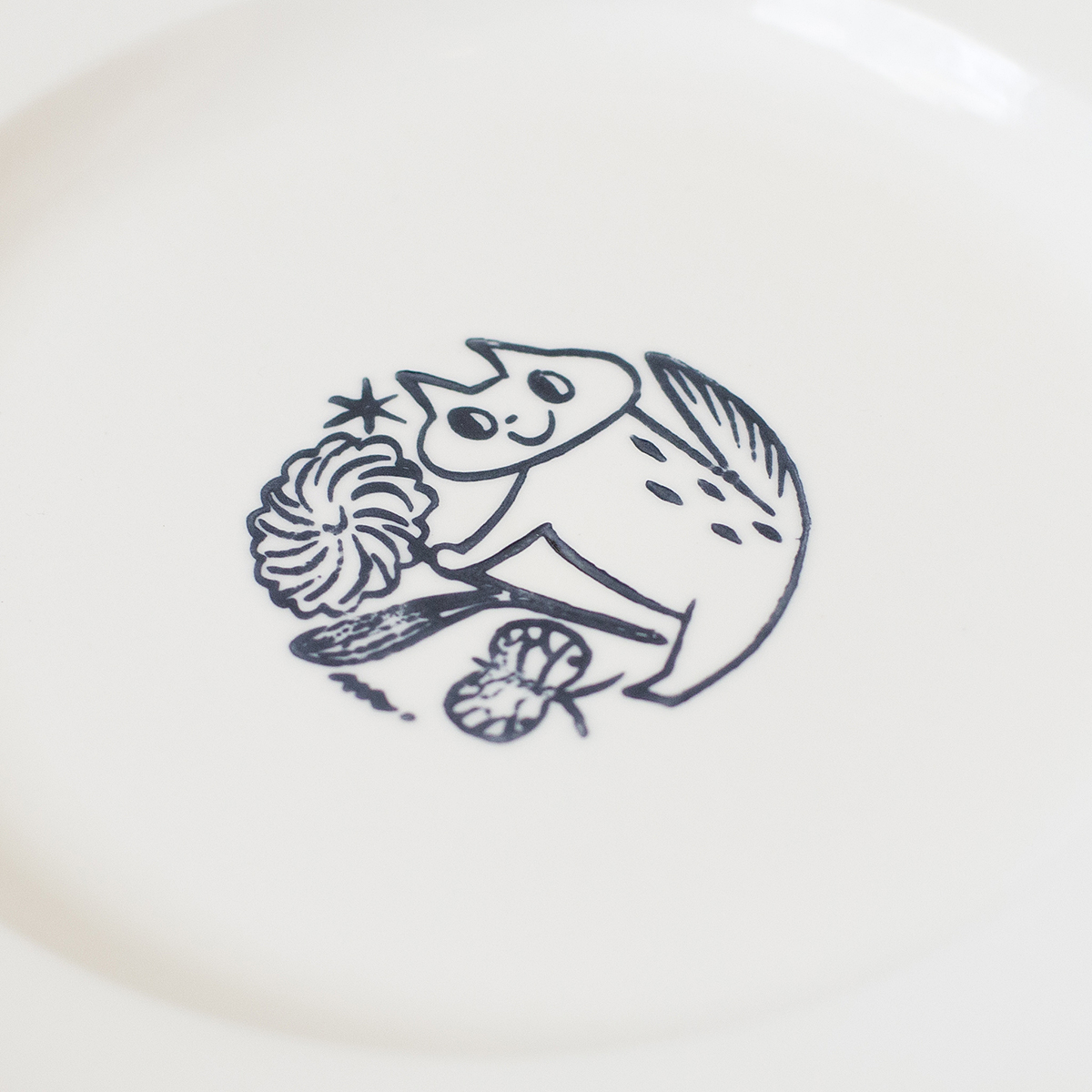 休日の朝食に使いたい、鹿児島睦デザインの食器たち | 眠家オンライン