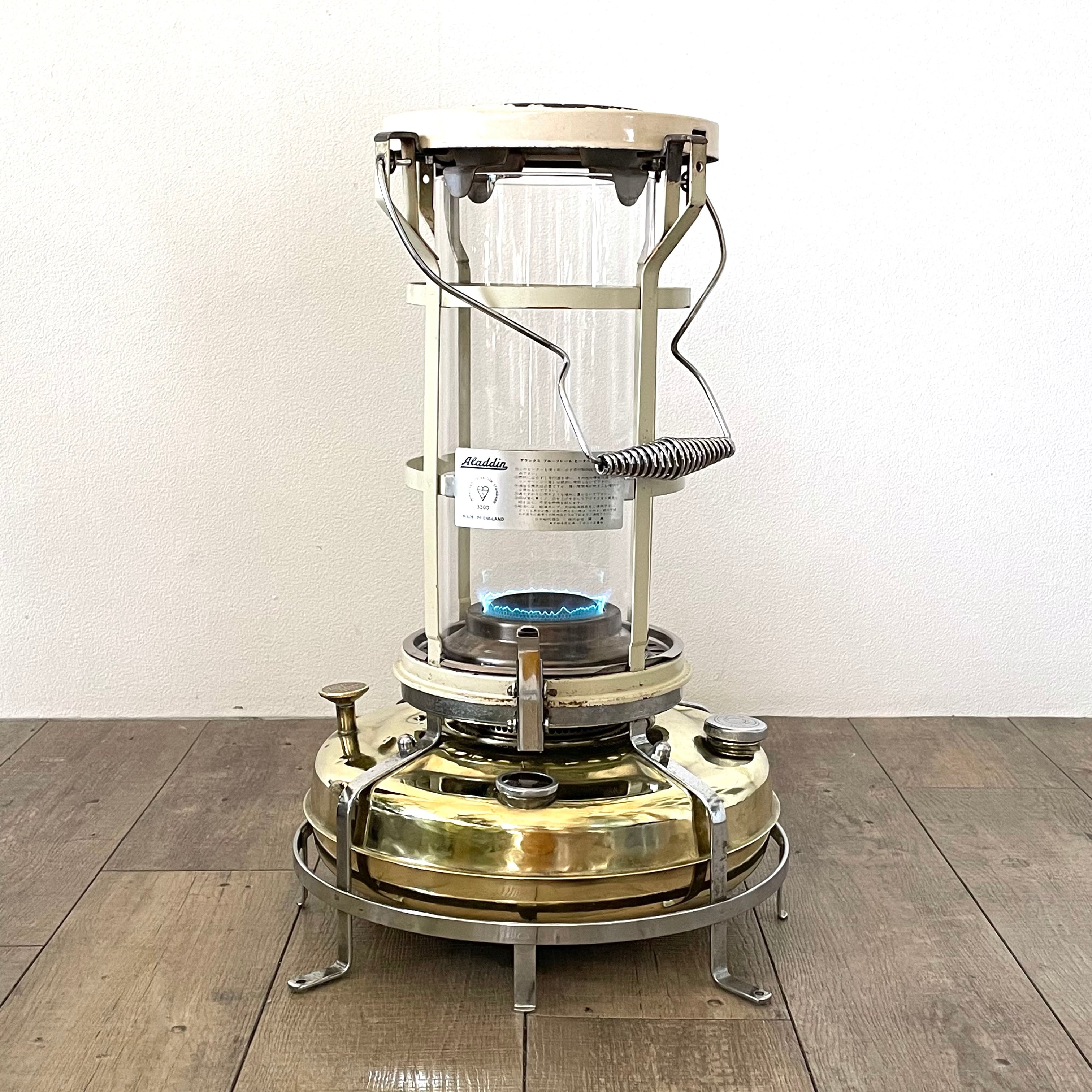 アラジンストーブ 15型 デラックス ガラスチムニーカスタム | 地球屋