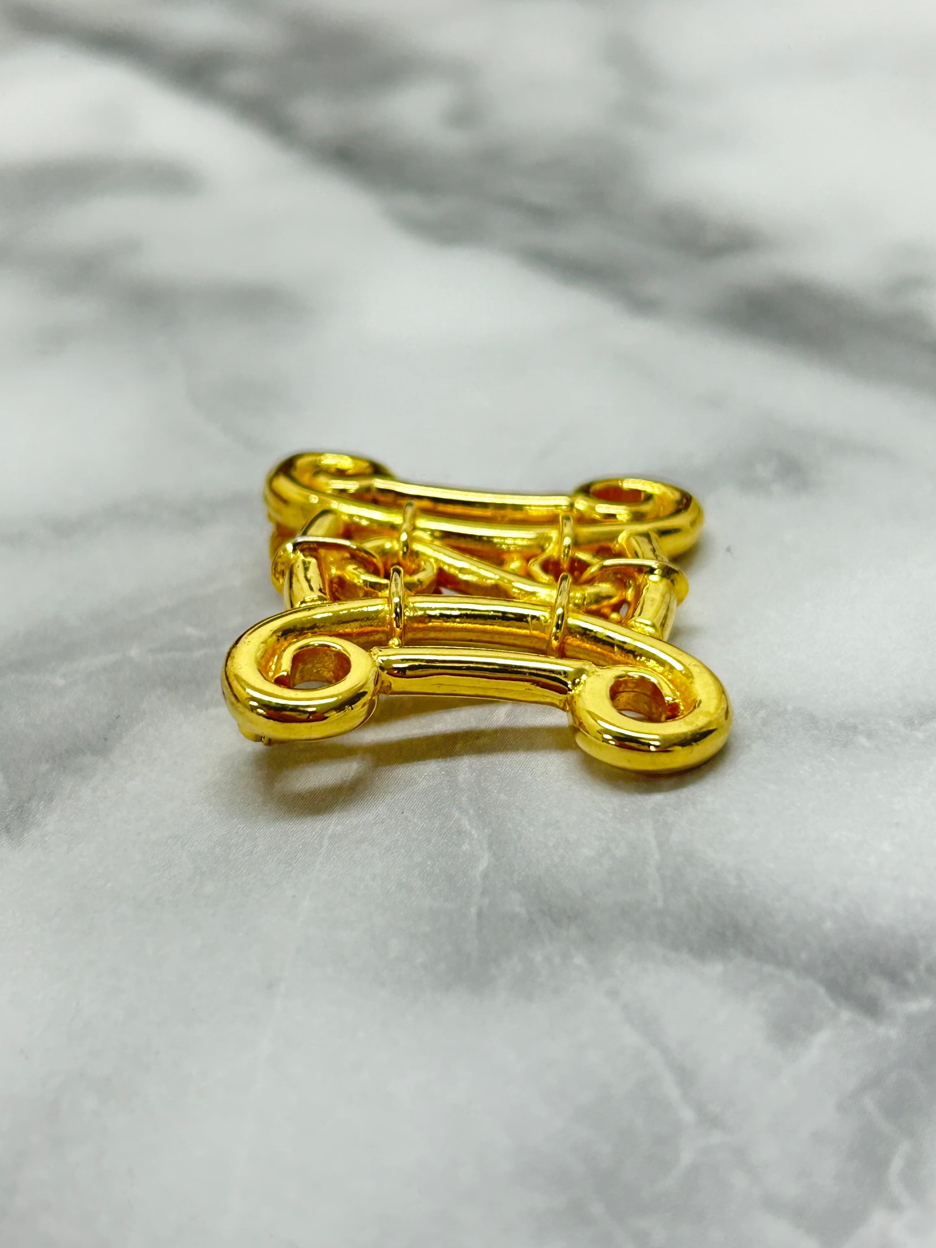 CELINE セリーヌ トリオンフ ブローチ ゴールド vintage ヴィンテージ