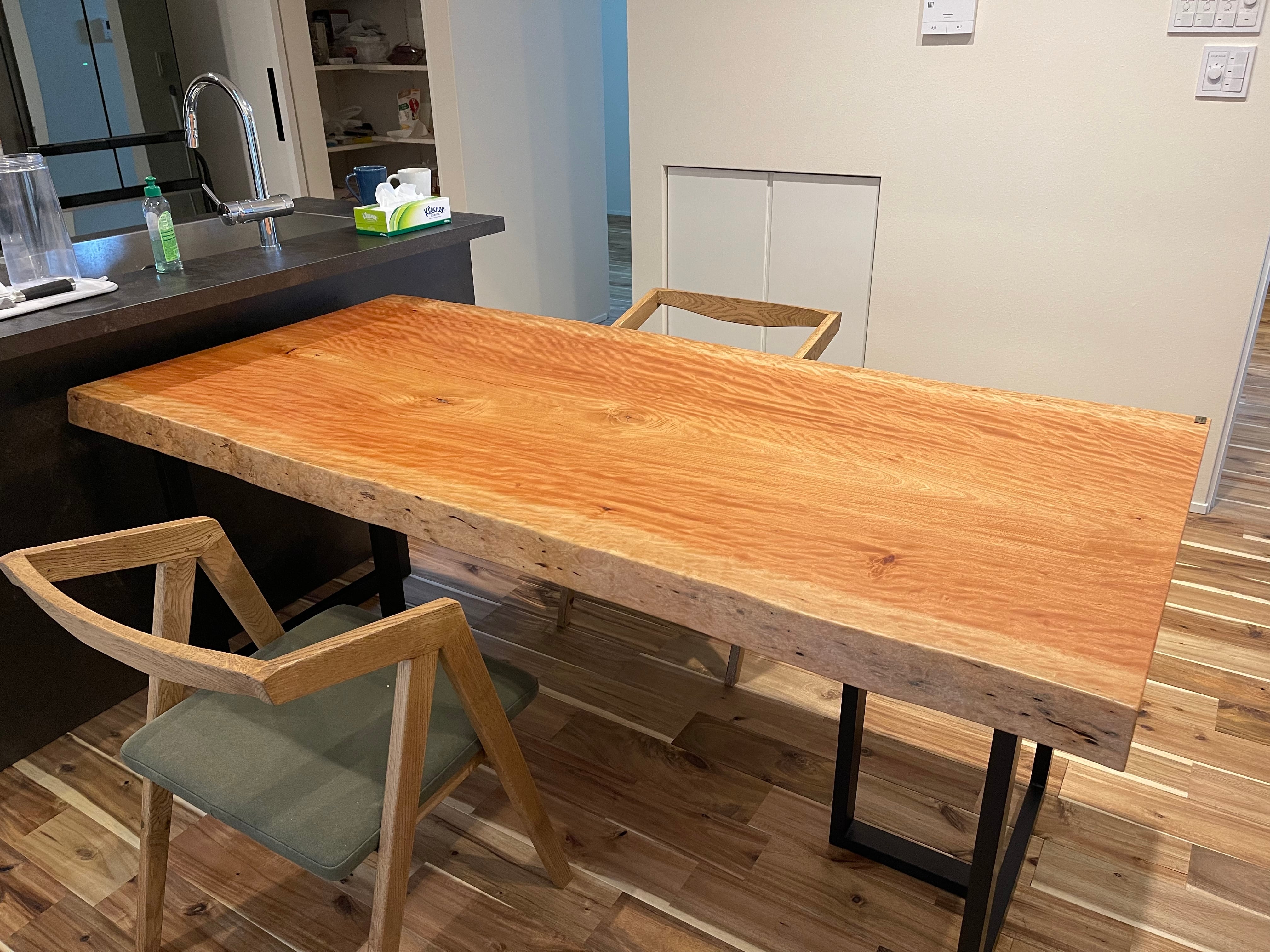 ボセ (アフリカンチェリー)(4) 一枚板 ダイニングテーブル 2400×890