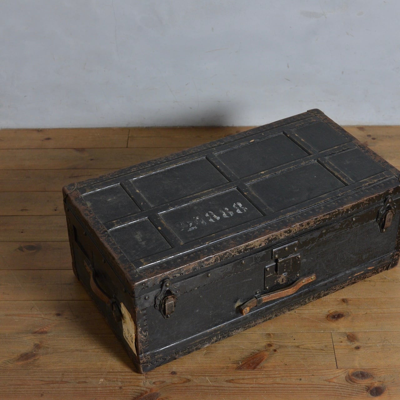 Trunk / トランク【A】〈ミリタリー・軍物・スイス軍