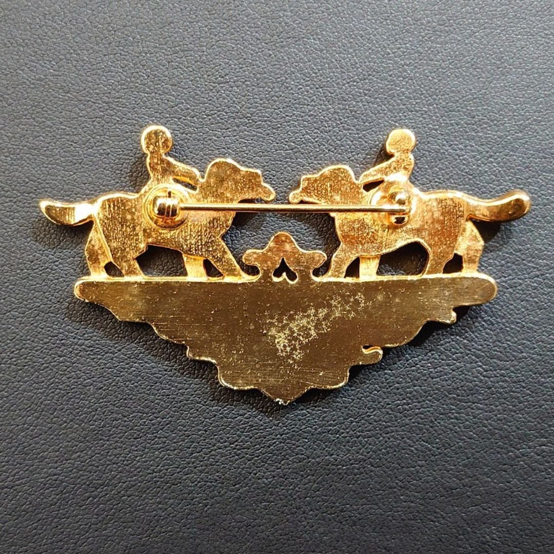 HERMES エルメス 七宝焼 ブローチ 犬と少女 女の子 男の子 犬