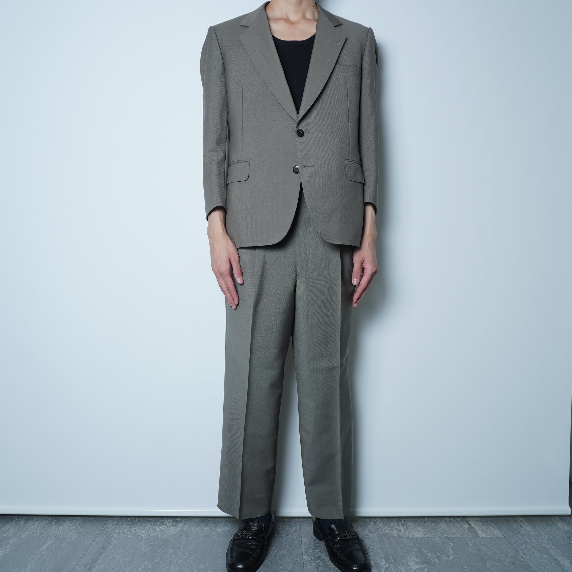 GIVENCHY】ジバンシー ウール100％ モヘア混セットアップスーツ light