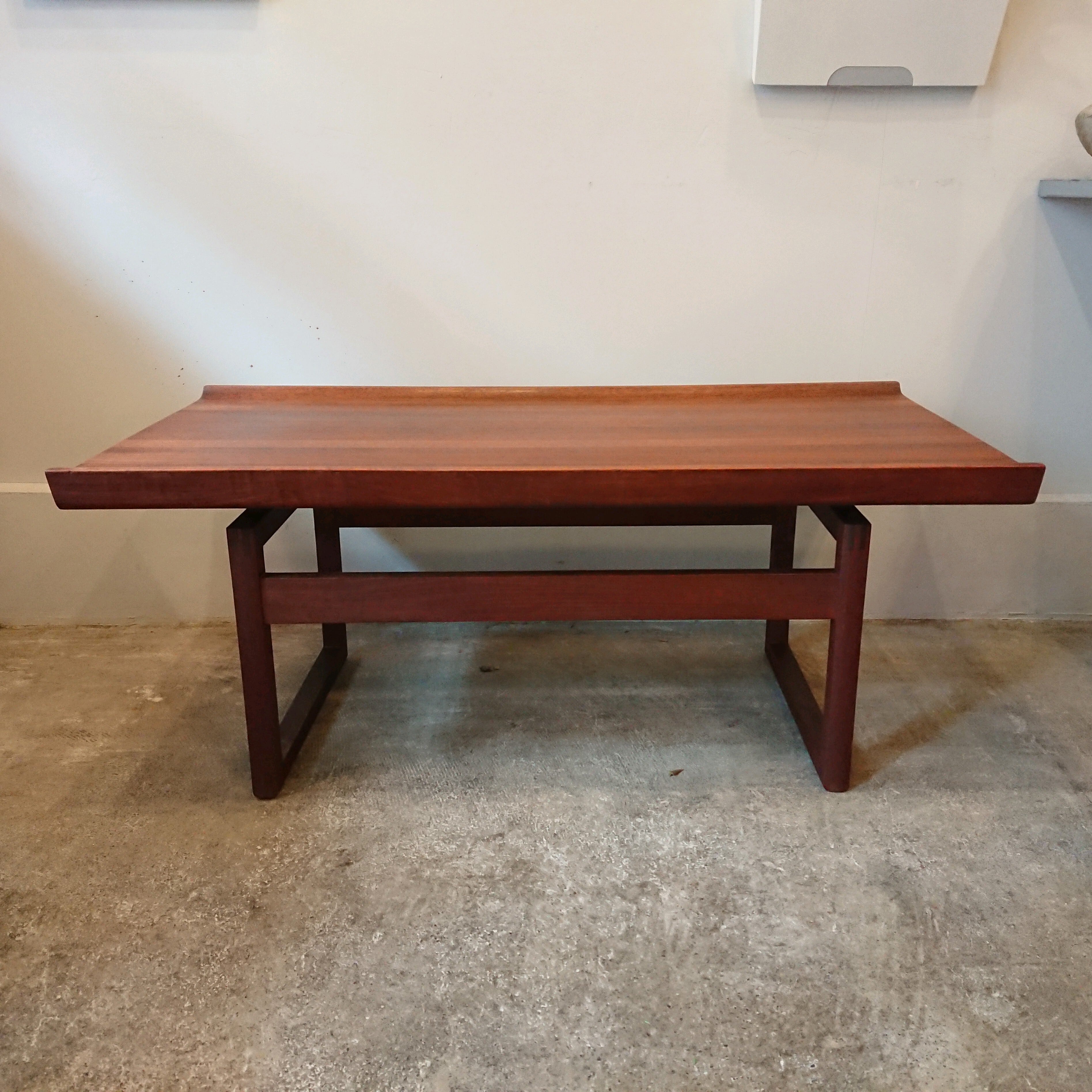 山口木材工芸 総チーク無垢材ローテーブル ジャパンヴィンテージ | coshiki