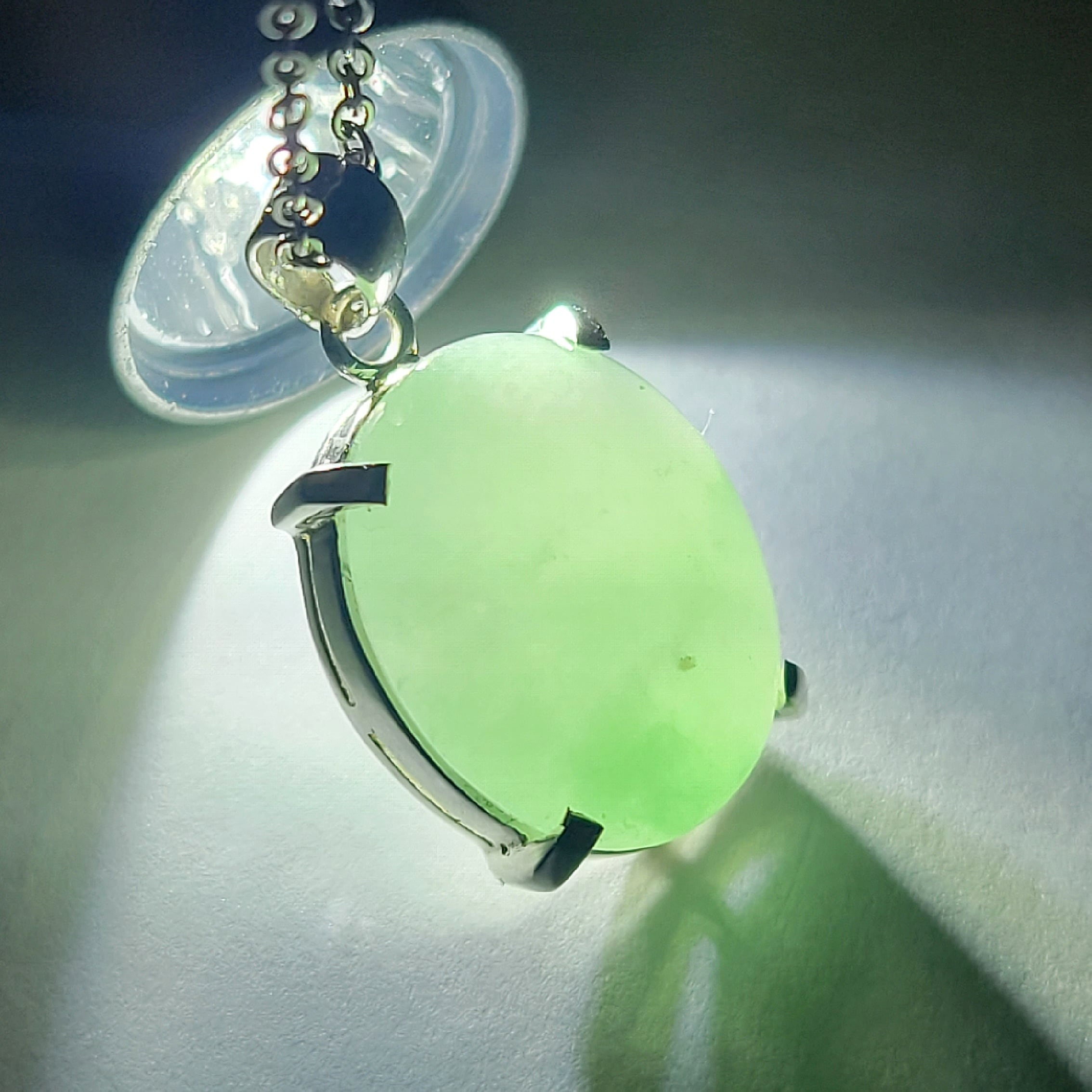 糸魚川翡翠:ペンダントトップ金具シルバー(SV925 )付き BPT0399