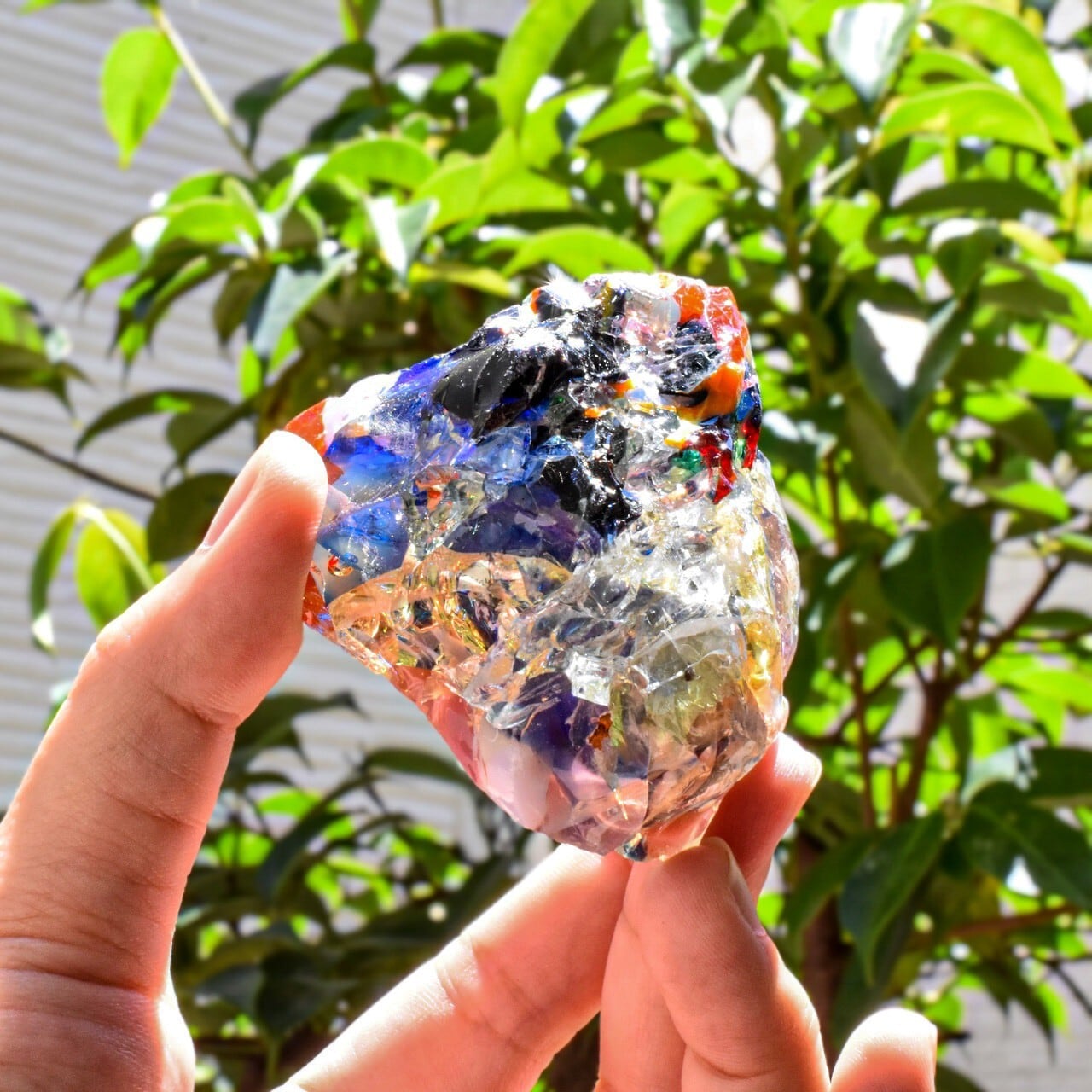 たくさんの虹入り シエラネバダ産 アンダラクリスタル原石