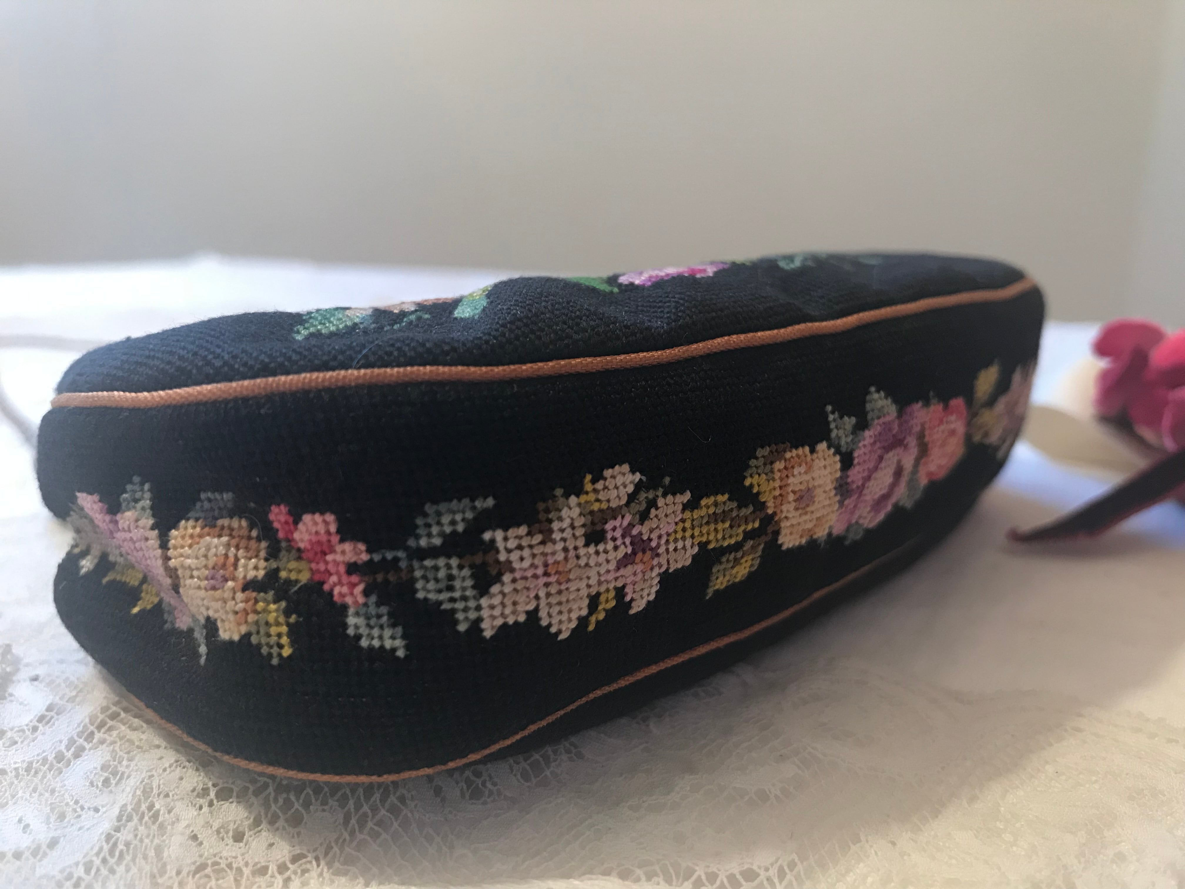 ゴブラン織り プチポワンの花柄ミニバッグ＆お財布＆ミラーセット