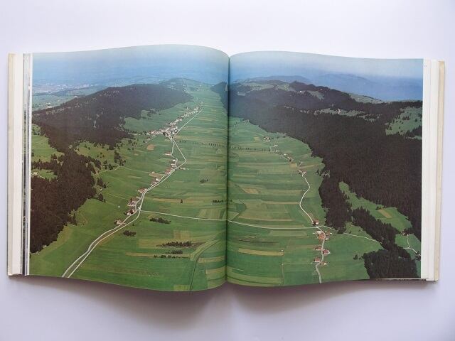 洋書◇上空から見たスイスの景色写真集 本 自然 風景 建物 | 洋書堂