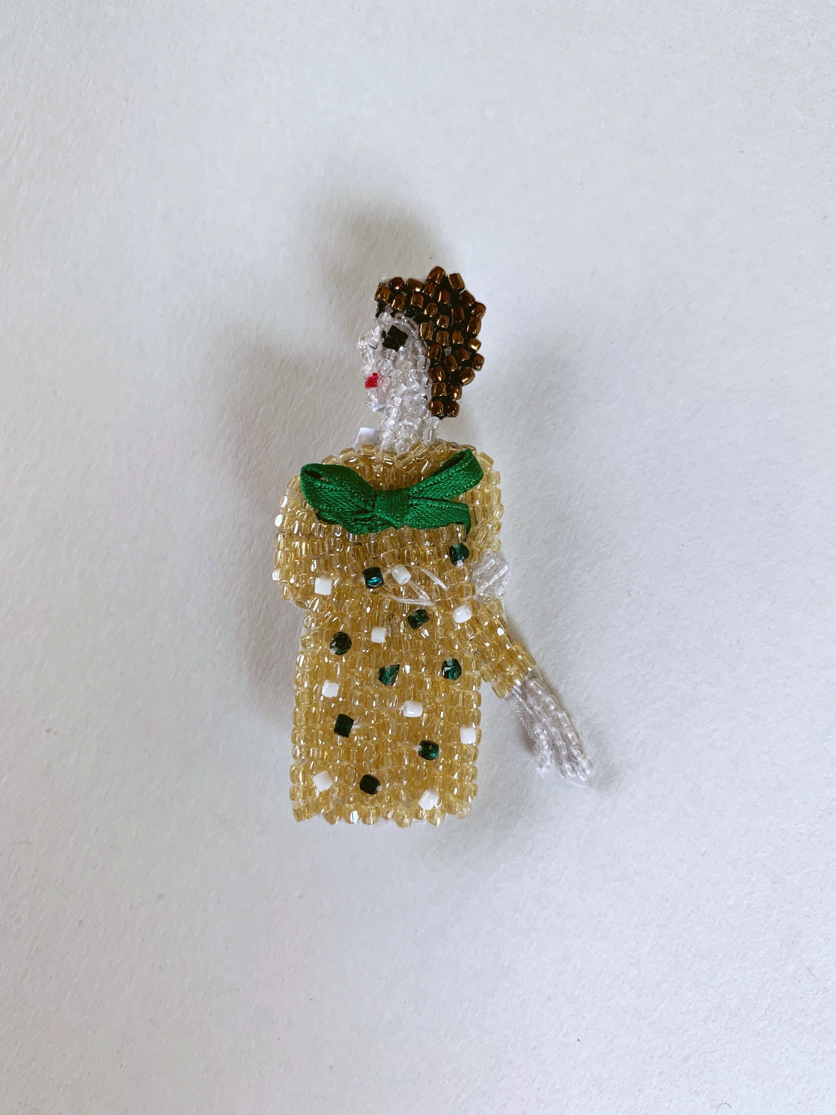 ヴィンテージ ブローチ 本鼈甲 彫刻 菊の花 モチーフ D32 ヴィンテージ