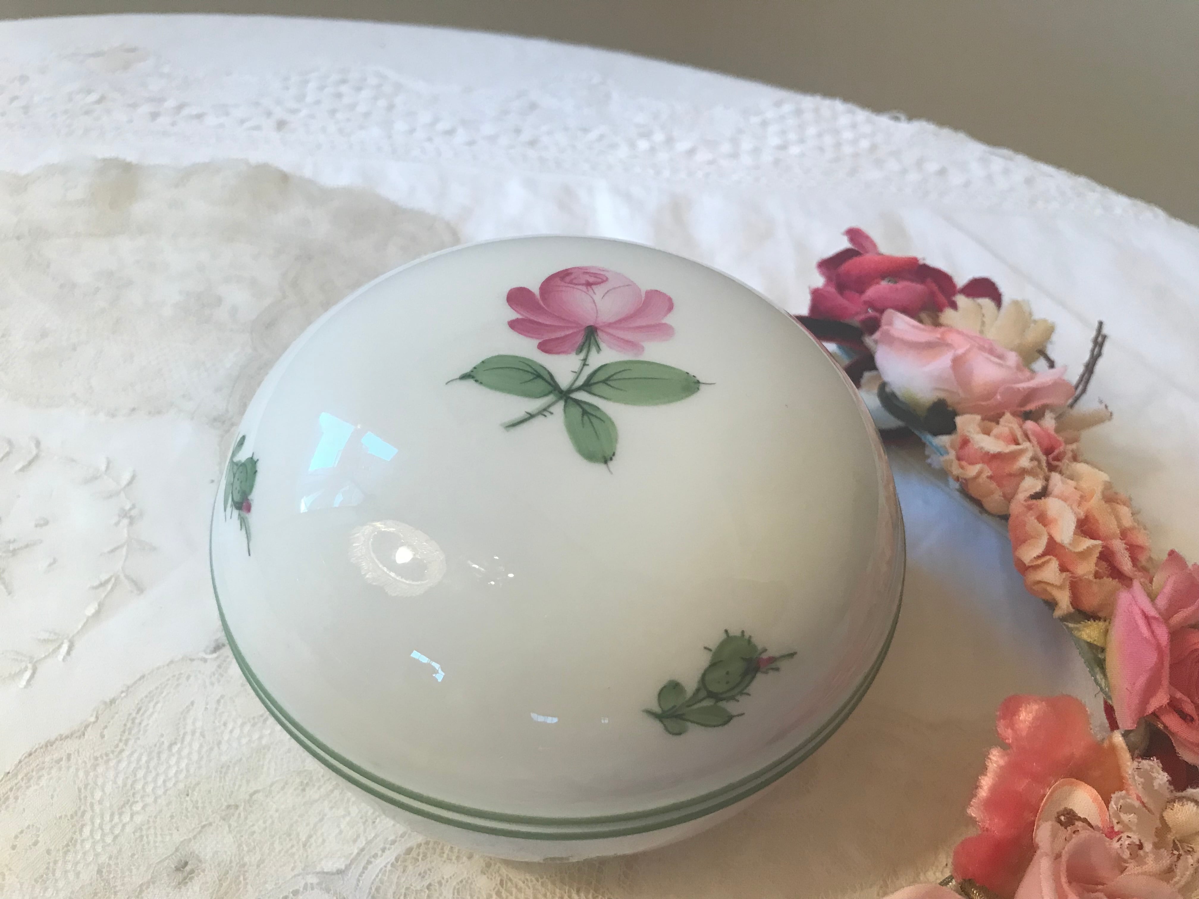 ウィーン アウガルテン特注手描き薔薇 陶器の小物入れ | AntiqueRose