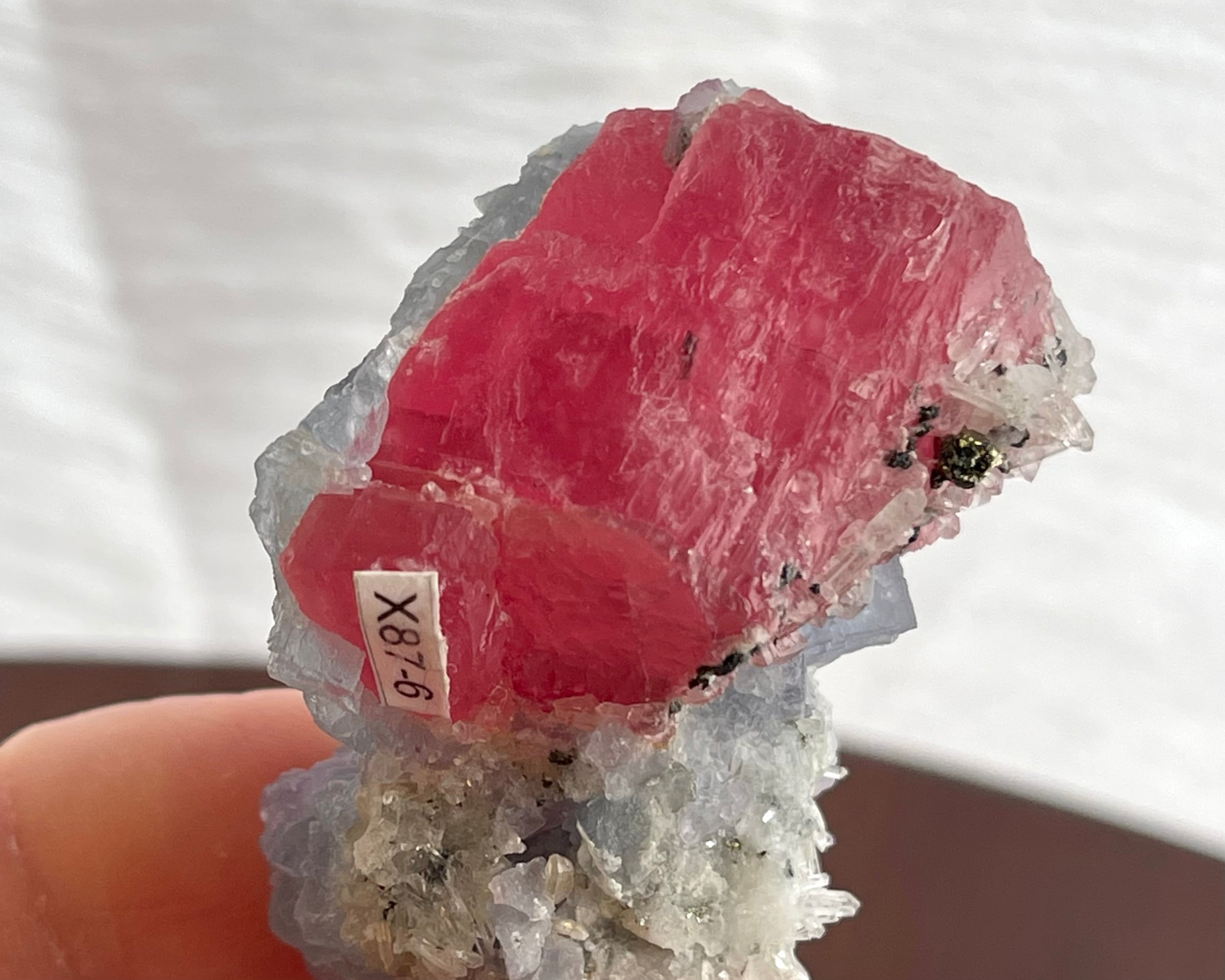 ロードクロサイト / フローライト / クォーツ【Rhodochrosite with