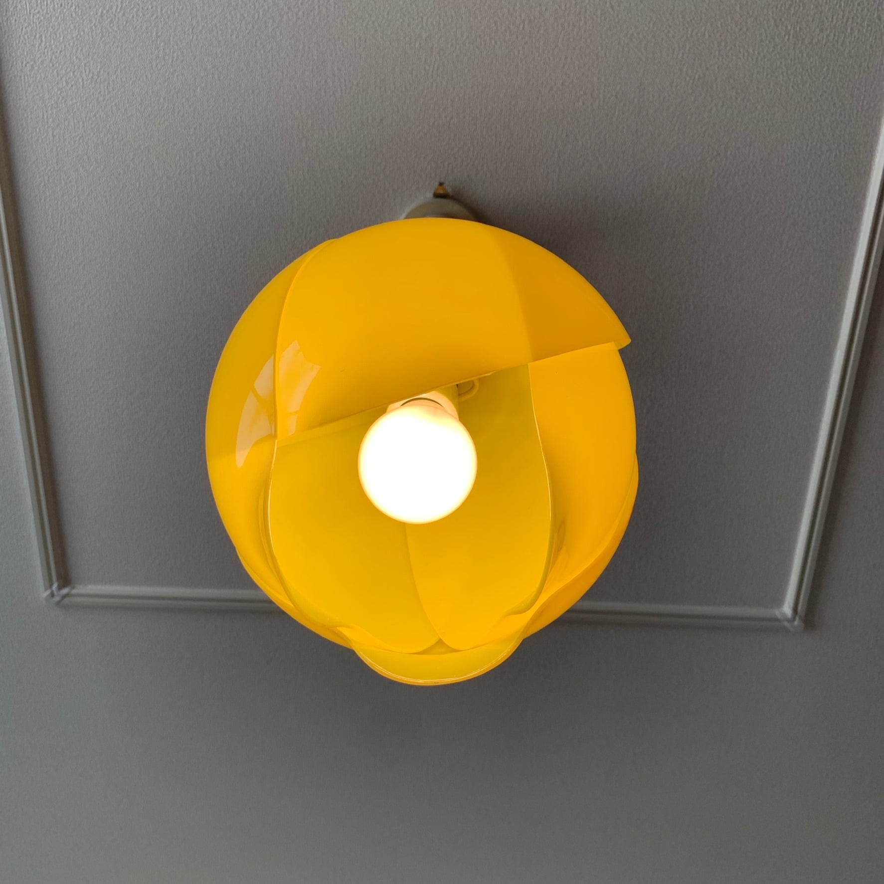 ヴィンテージ 昭和レトロポップ チューリップ型ペンダントライト