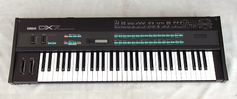 YAMAHA DX7 | MUSICSHOP BOB