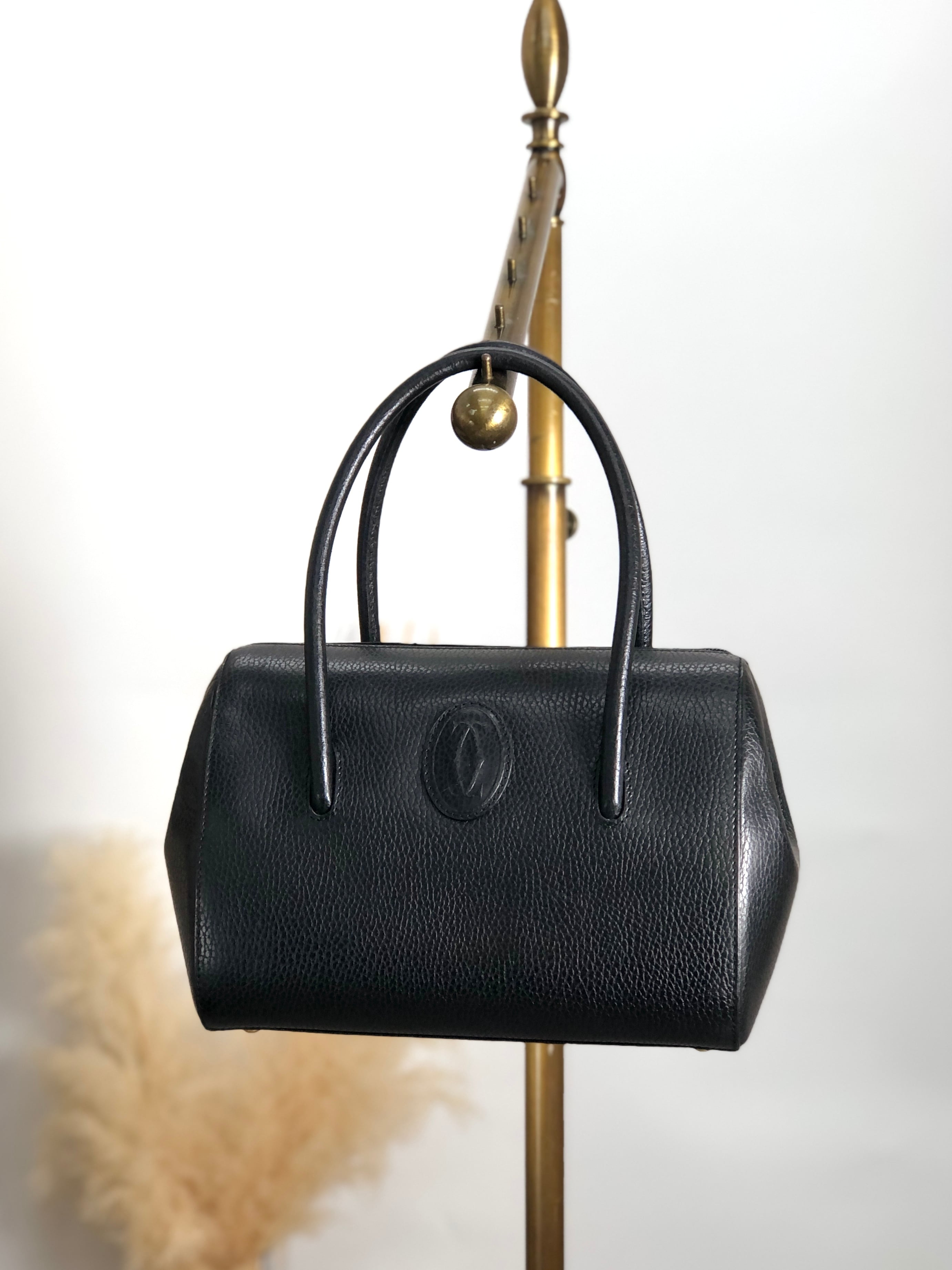 Cartier カルティエ マストライン ハンドバッグ ブラック ロゴ レザー