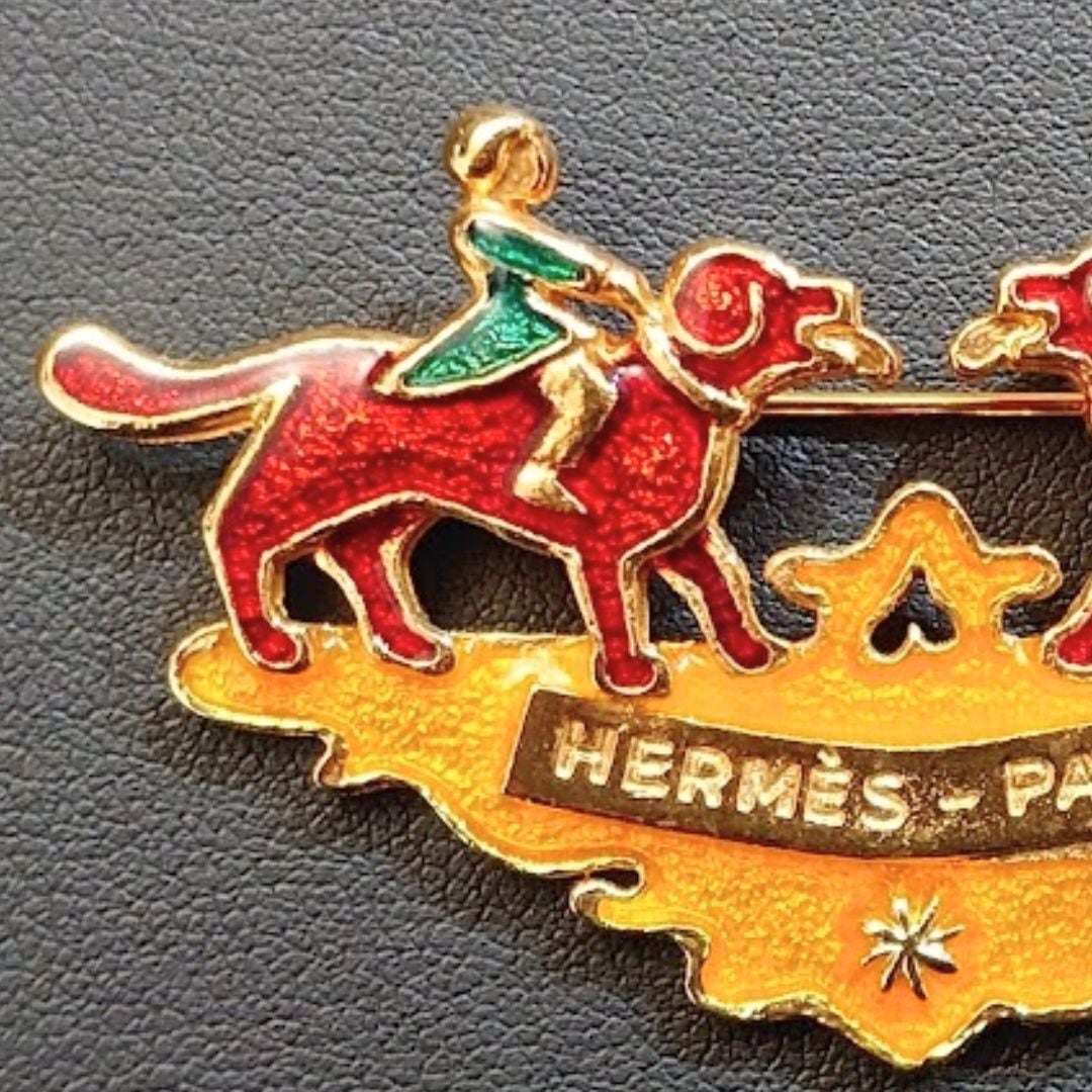 HERMES エルメス 七宝焼 ブローチ 犬と少女 女の子 男の子 犬