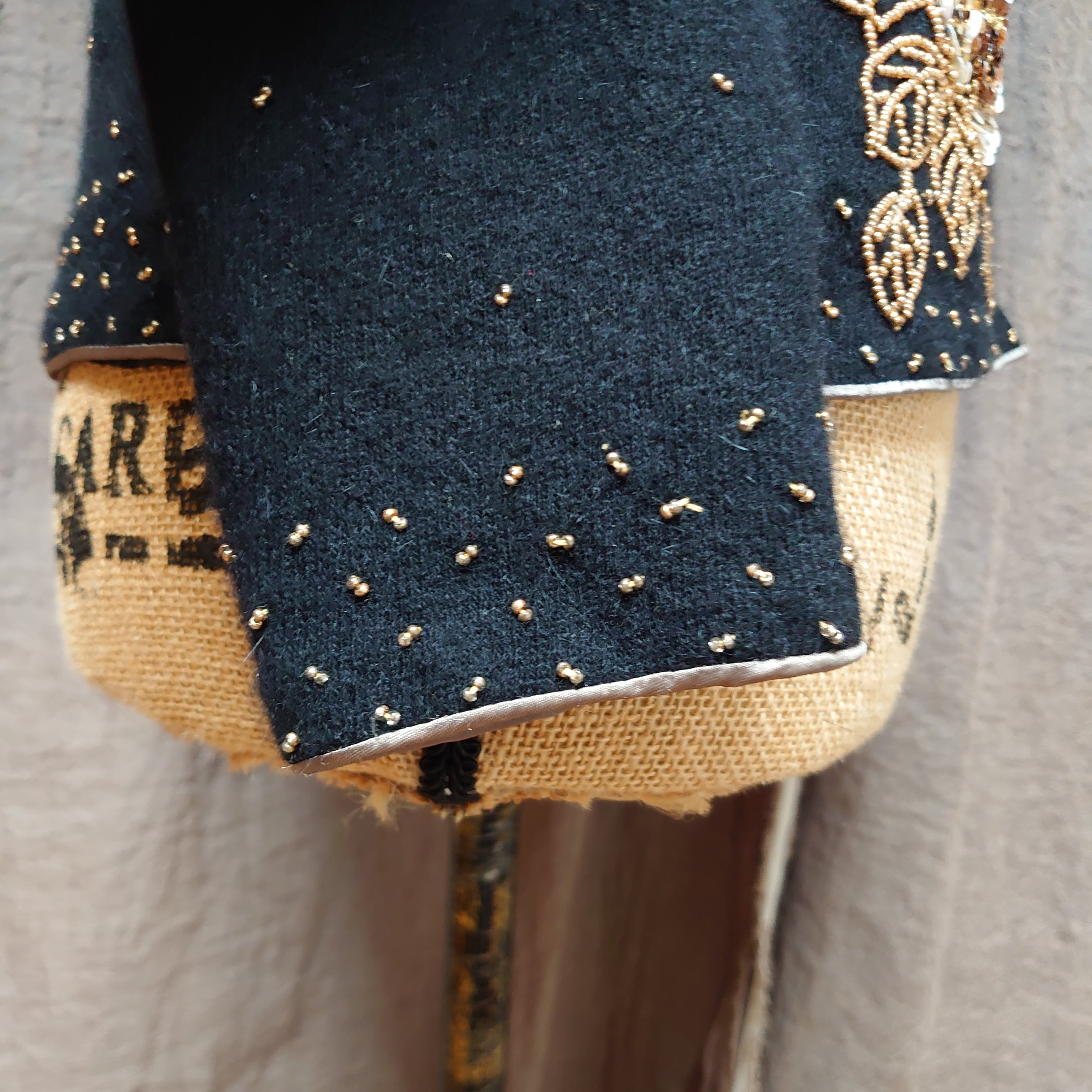 1960's〜1970's 香港 ヴィンテージ ニットカーディガン ビーズ 刺繍