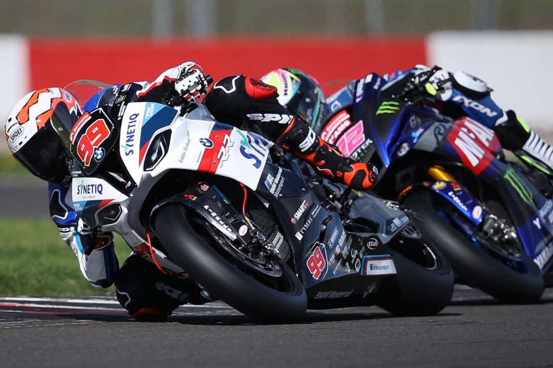 BMW motorrad】British Bike Team SYNETIQ bmw 公式 ソフトシェル