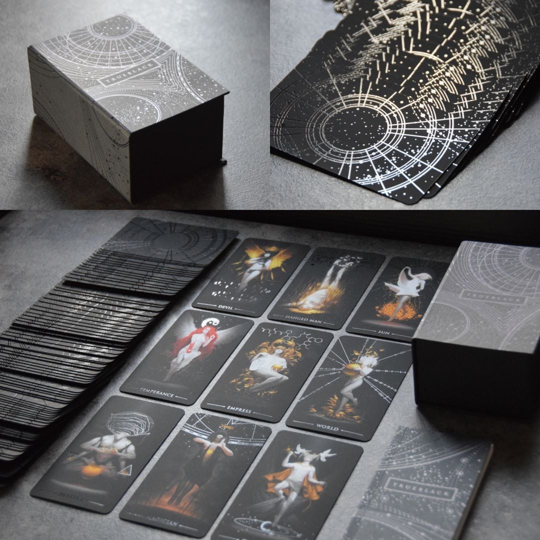 再販開始！】 TRUE BLACK TAROT タロットカード 日本語解説書付き