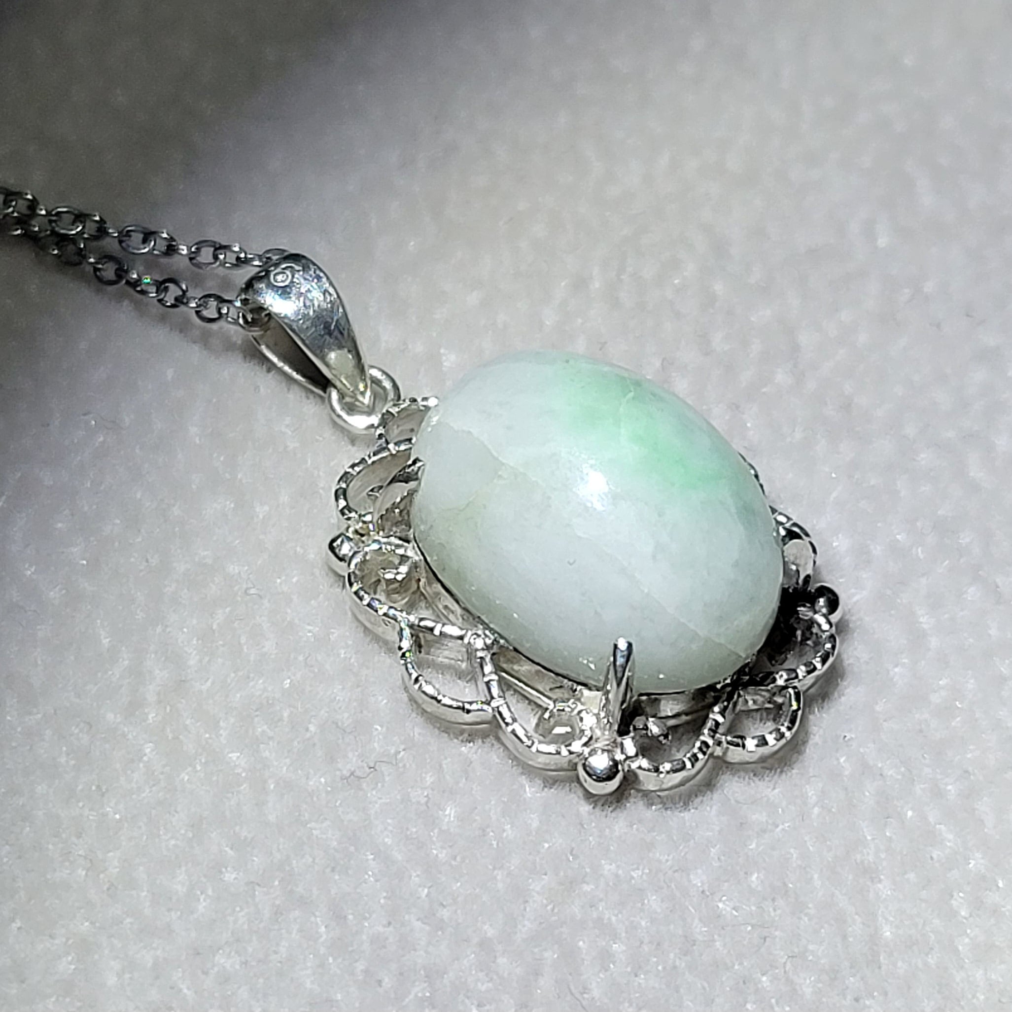 糸魚川翡翠ペンダントトップ:金具（SV925)付き BPT0411 | 糸魚川翡翠