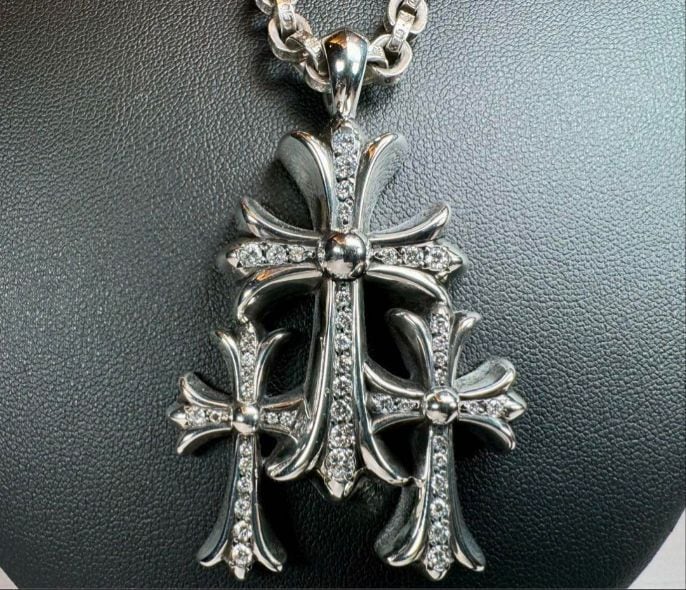 CHROME HEARTS クロムハーツ トリプルCHクロス スモール PAVEダイヤ