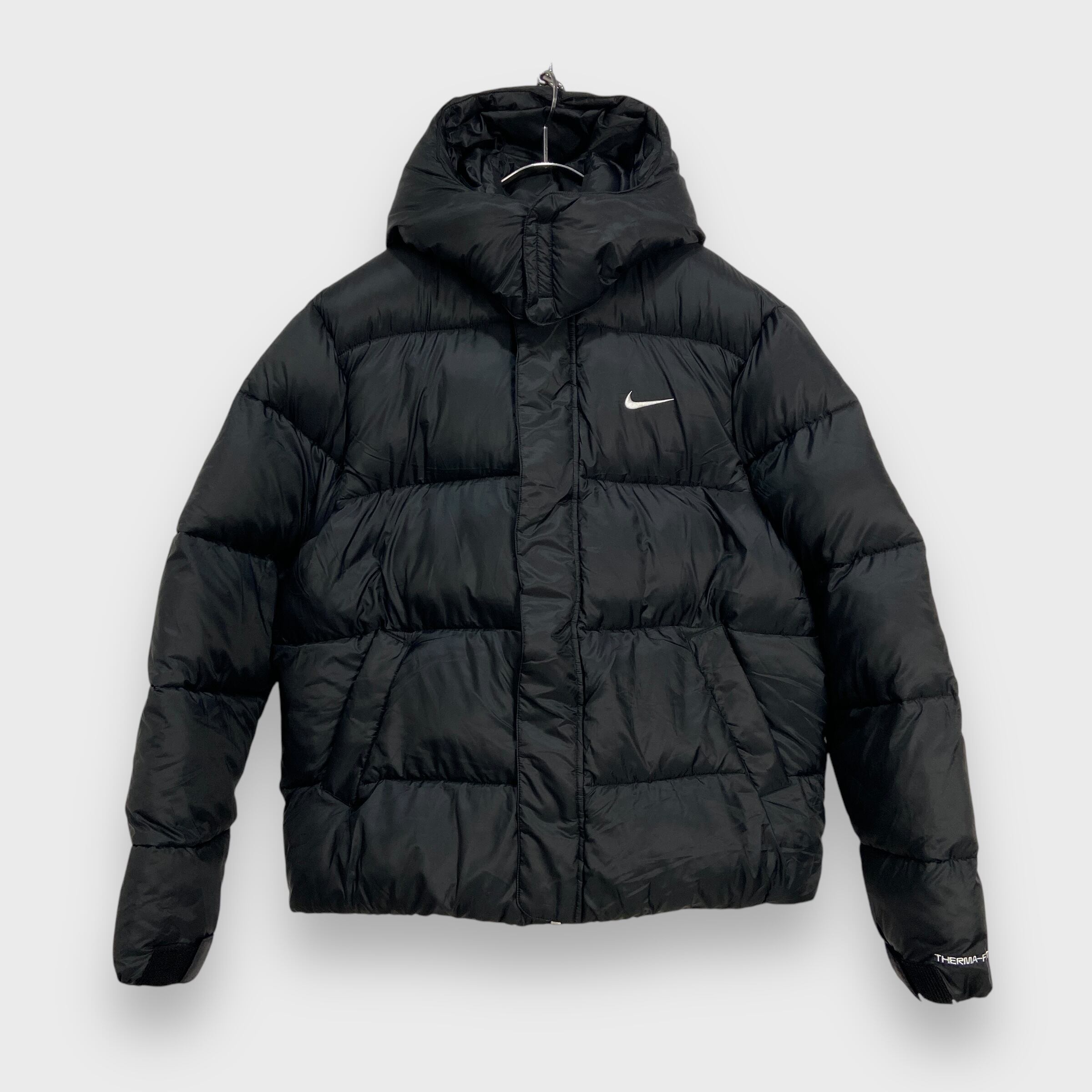 新品 NIKE 中綿ダウンジャケット パファージャケット 黒 M フード着脱
