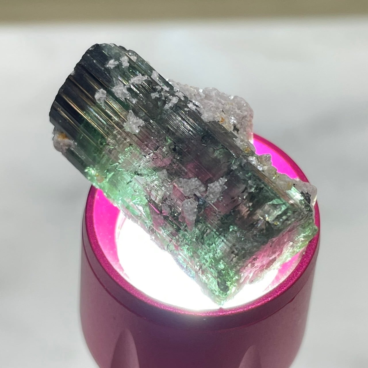 ウォーターメロントルマリン原石 | 石の魔法