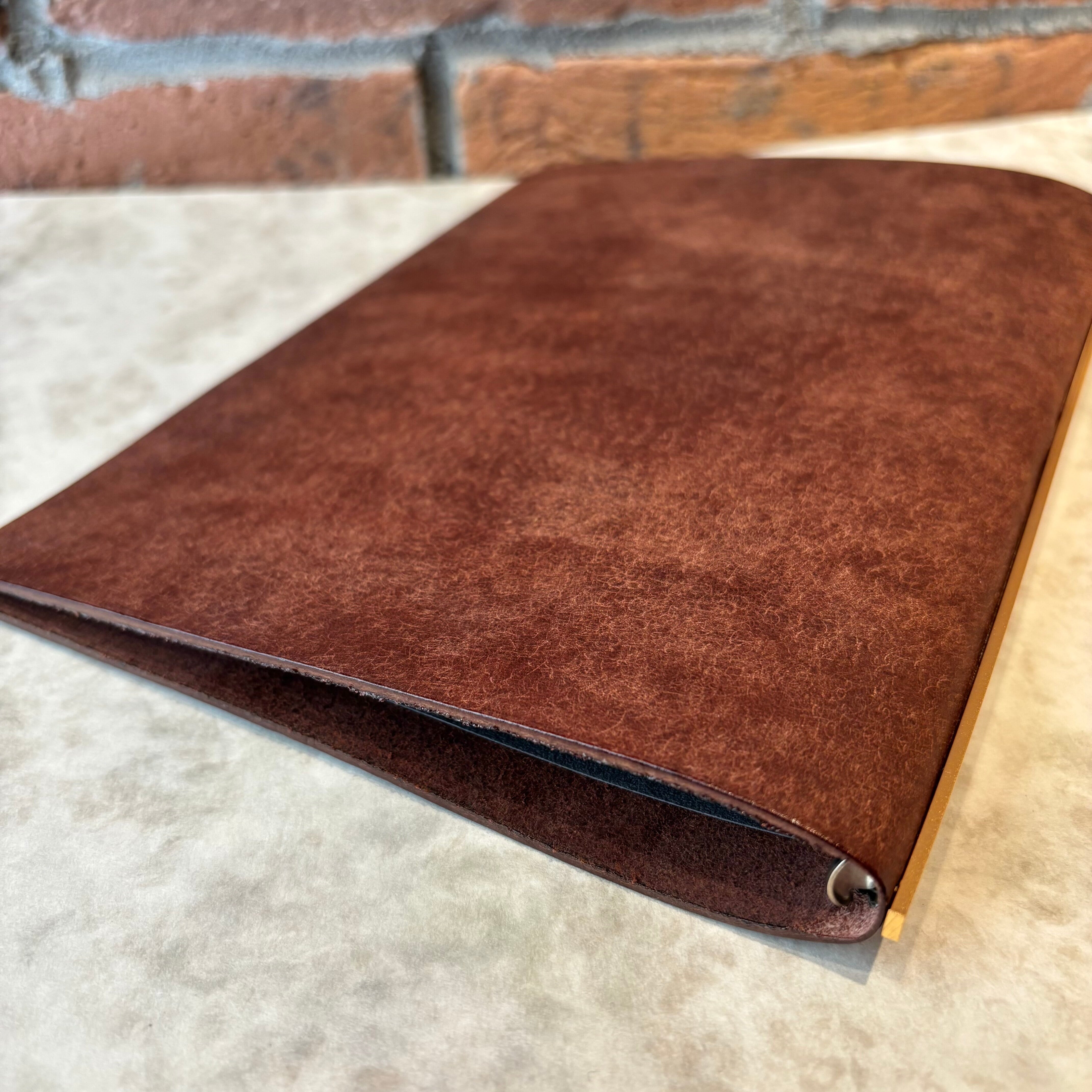 PLOTTER レザーバインダー5001「プエブロ（ブラウン）」A5サイズ／6穴