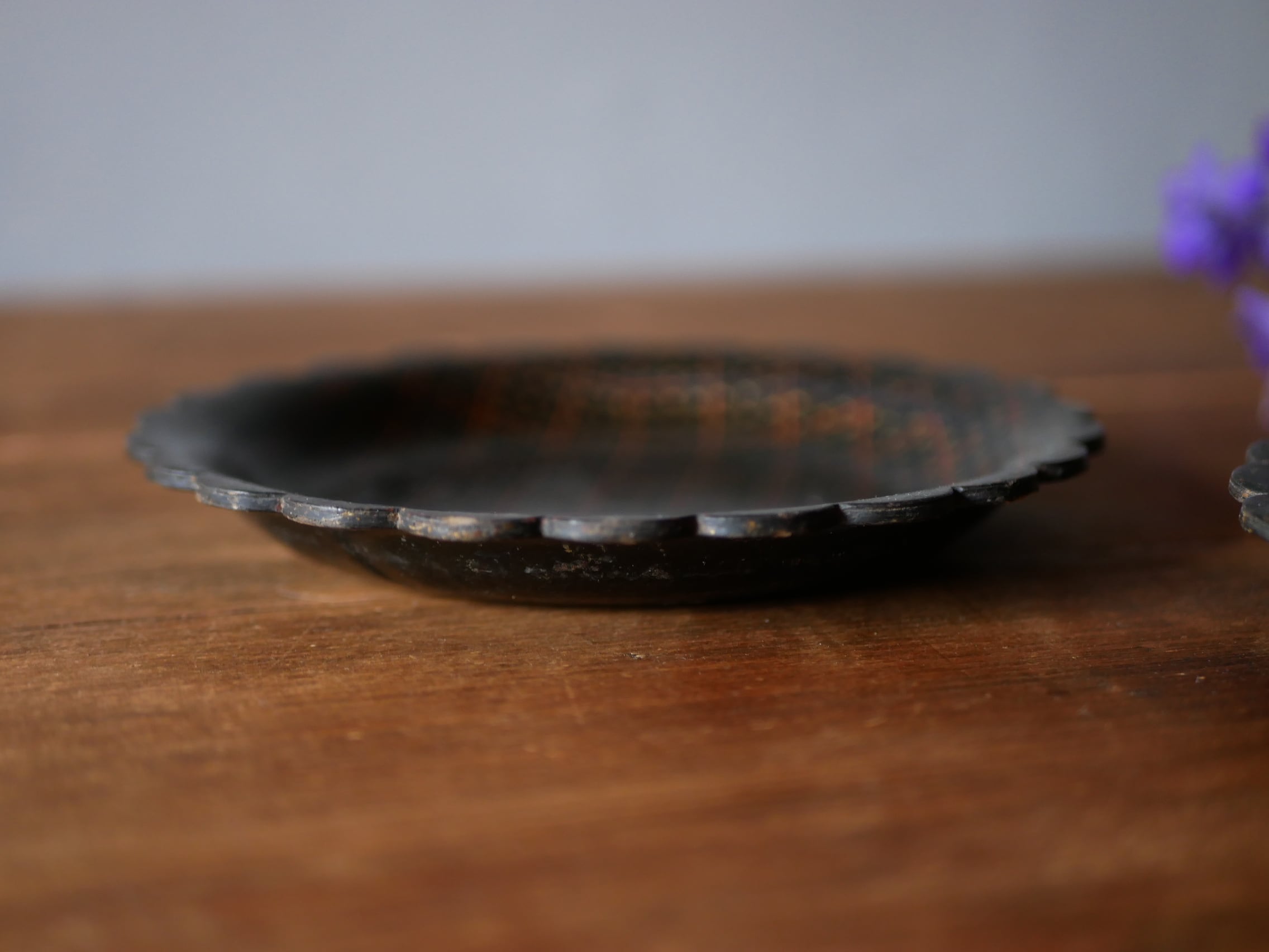 ノワール パピエマシェのプレート1 | フランス アンティーク mamantique