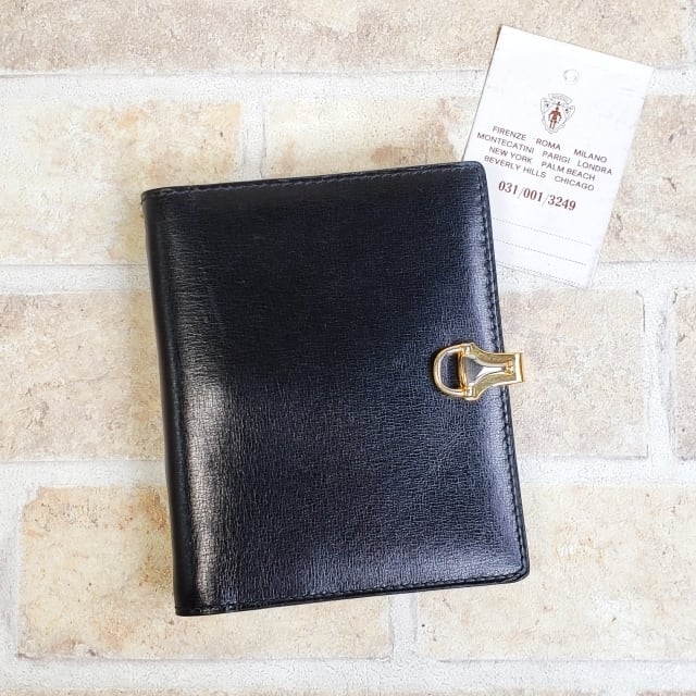 7077a37bcd582938485e8e2a718c8d