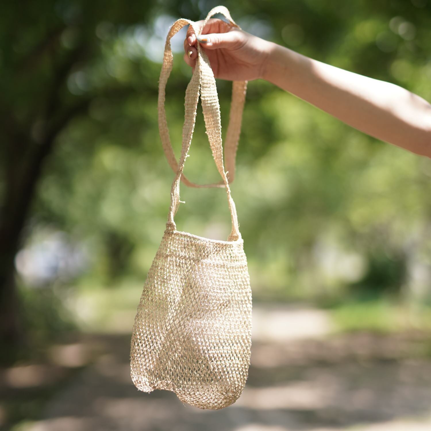 ラオス カムー族の手仕事 葛繊維のポシェット KPBG14 Shokuの布