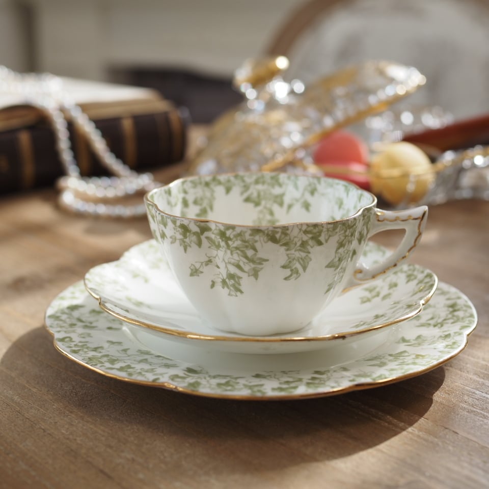 カップ＆ソーサー／トリオ | antique FEELPORT アンティーク食器の専門店