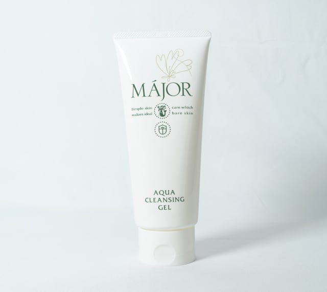 使う度に肌が変わる！アクアクレンジングジェル | Rabbit国頭店