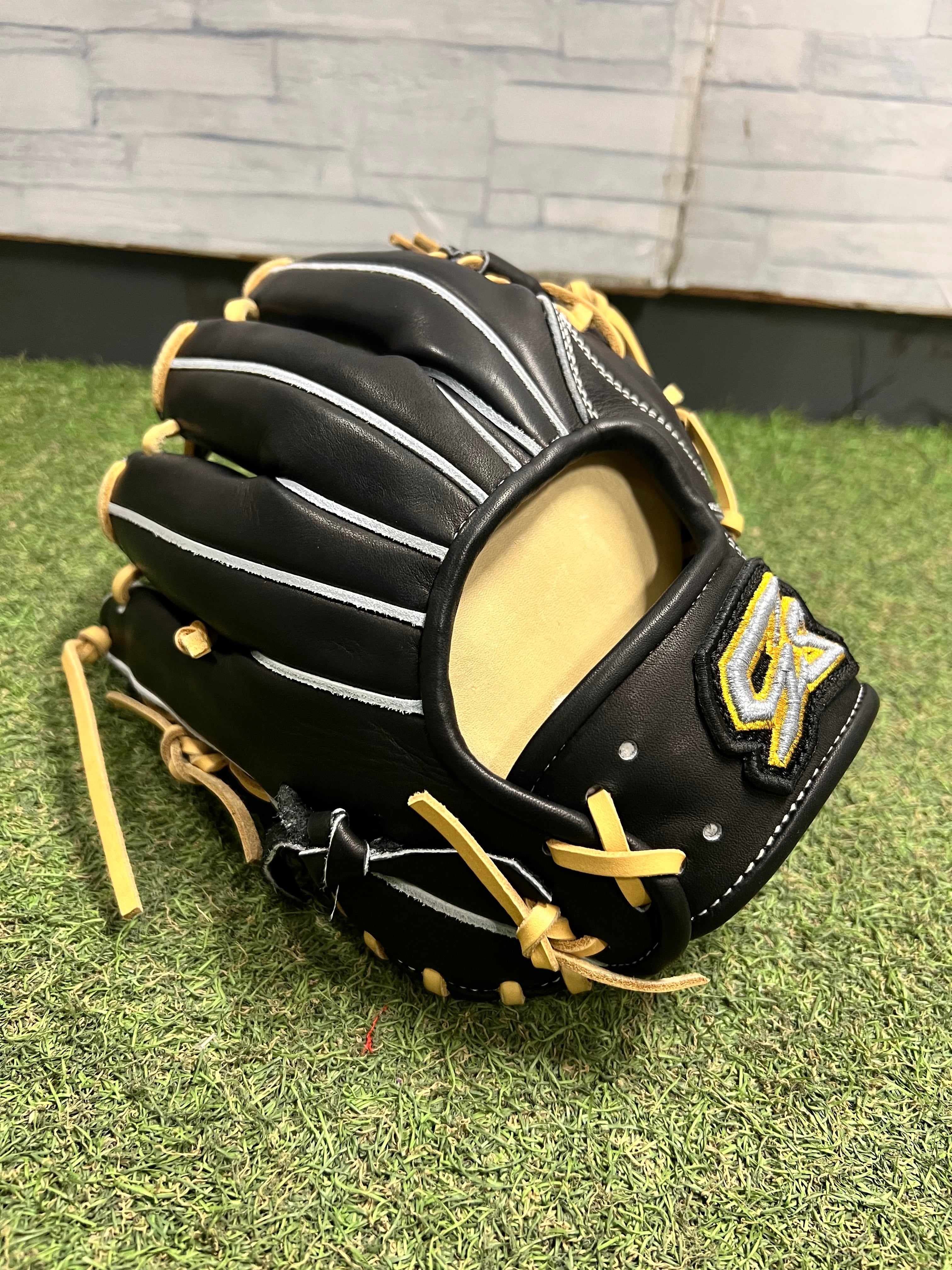 GS 軟式仕様 当て挟み型 ゴリラブラック メーカーガイド型付け済み