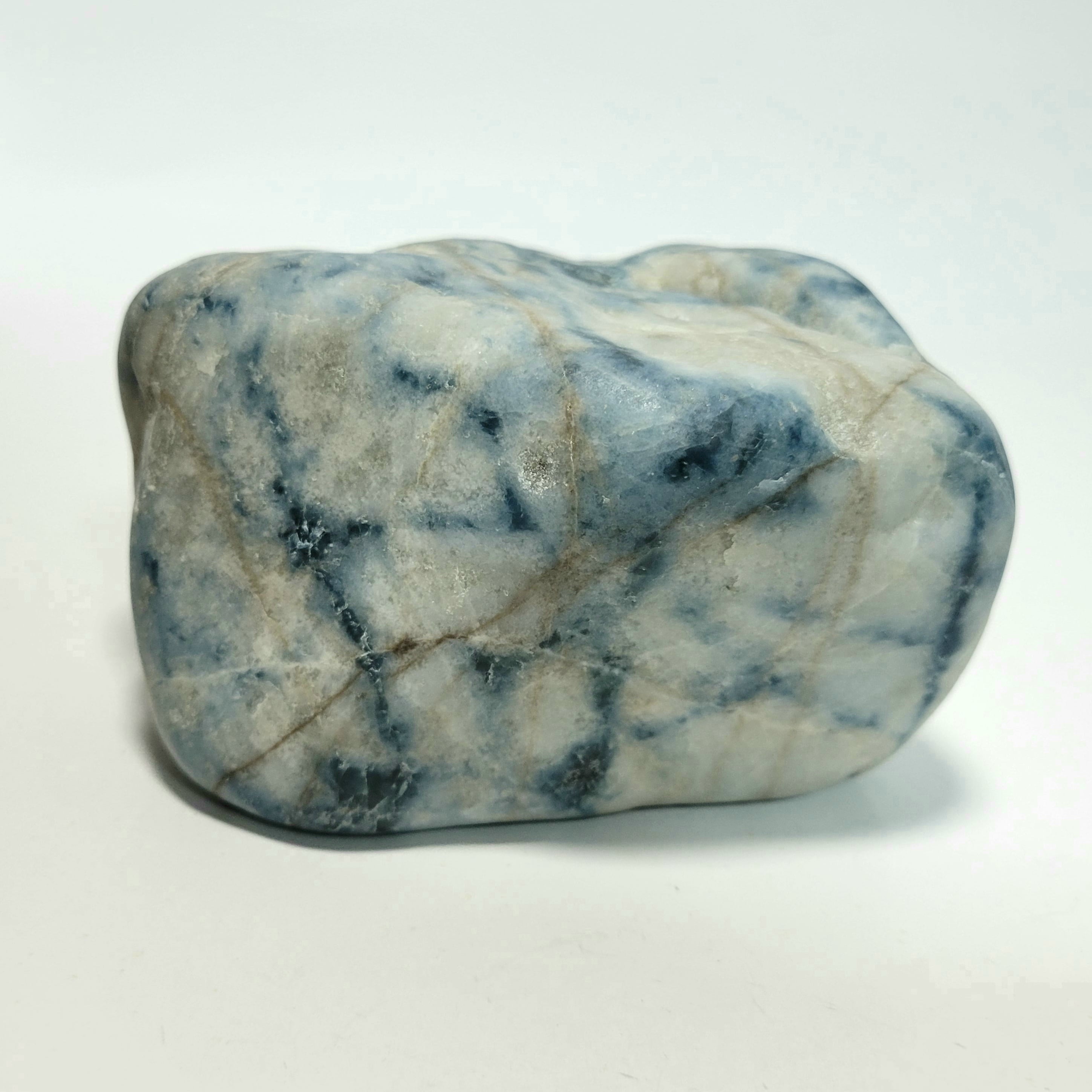 入コン沢: 磨き石:糸魚川翡翠 GM0039 | 糸魚川翡翠工芸家 赤羽可行BASE