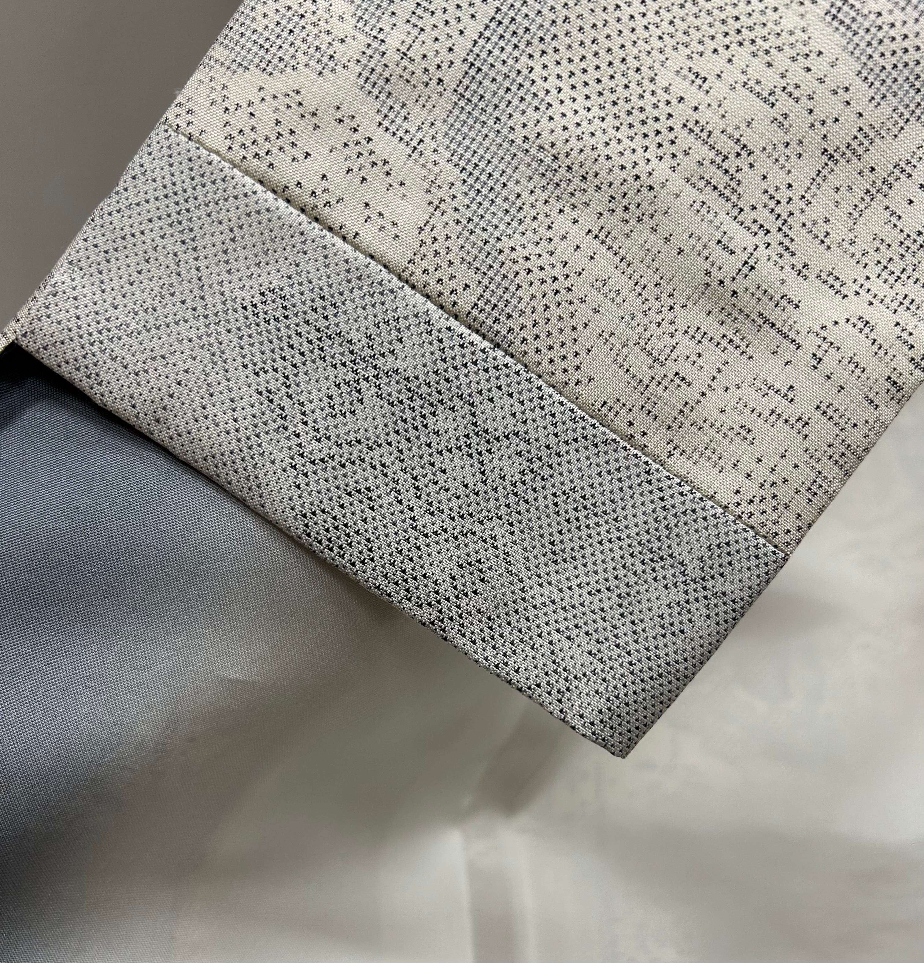 白大島紬 まろみのある白 荘園文様 裄丈 69㎝ 東武百貨店 K3819 | 着物