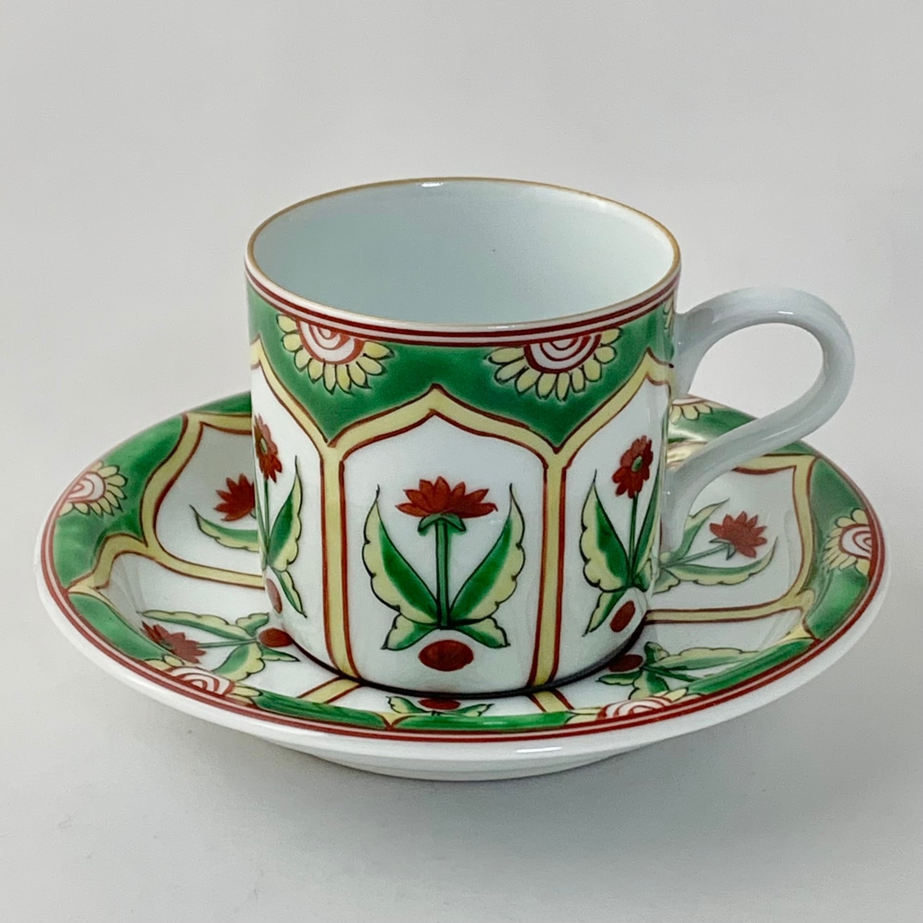 赤絵ミナイ手草花紋 中碗皿 | 有田焼の有光堂 | 源右衛門窯特約店