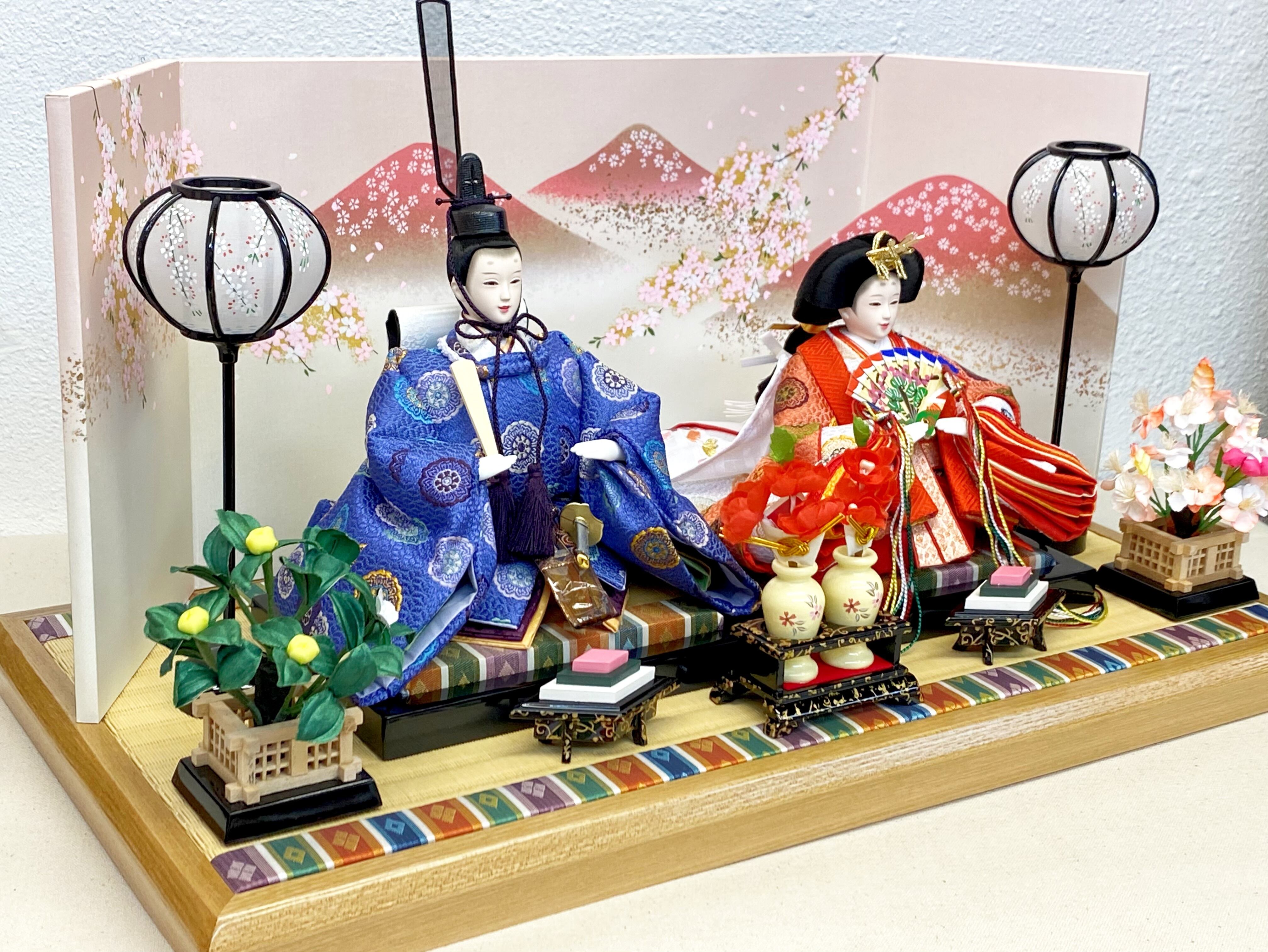芥子 親王飾り 山に桜 屏風畳台飾り 吉藤作 雛人形 | 山本人形本店