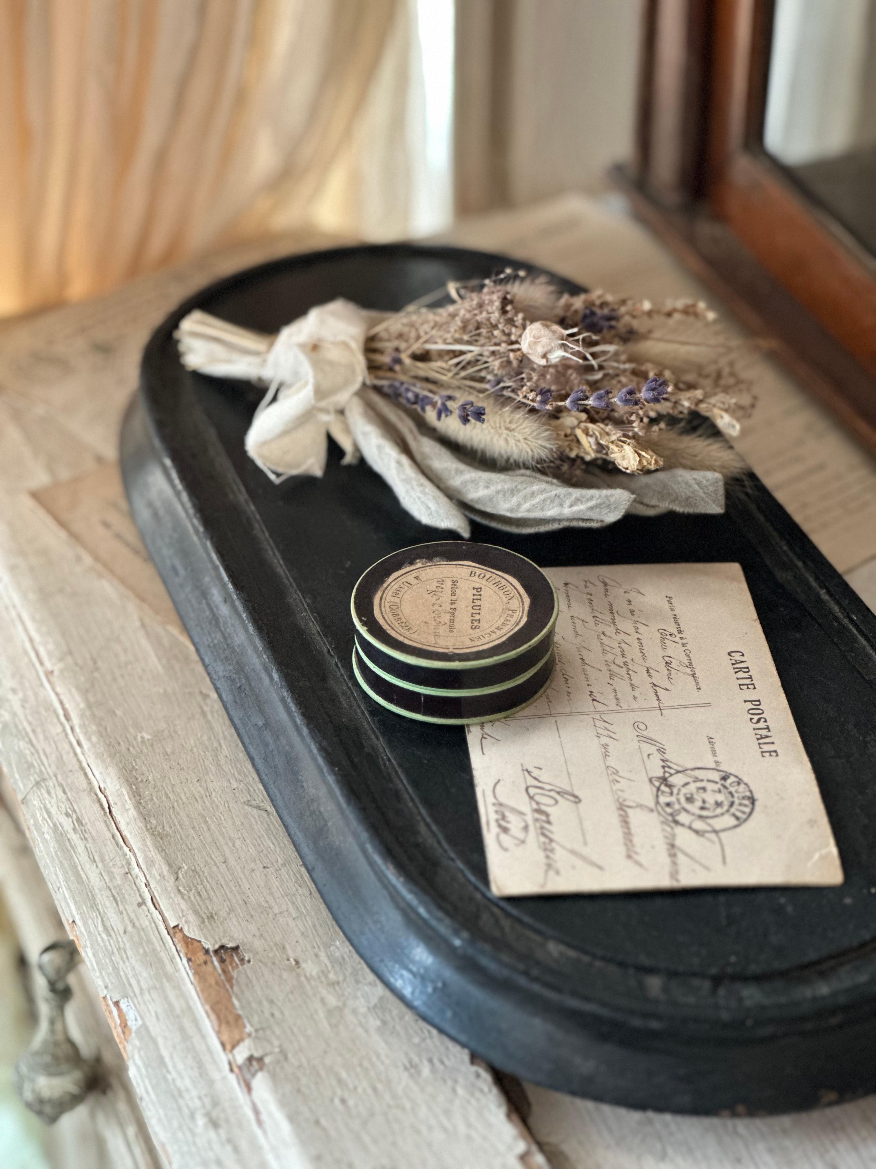 ガラスドームの台座 長円形 グローブドマリエ Globe de mariee