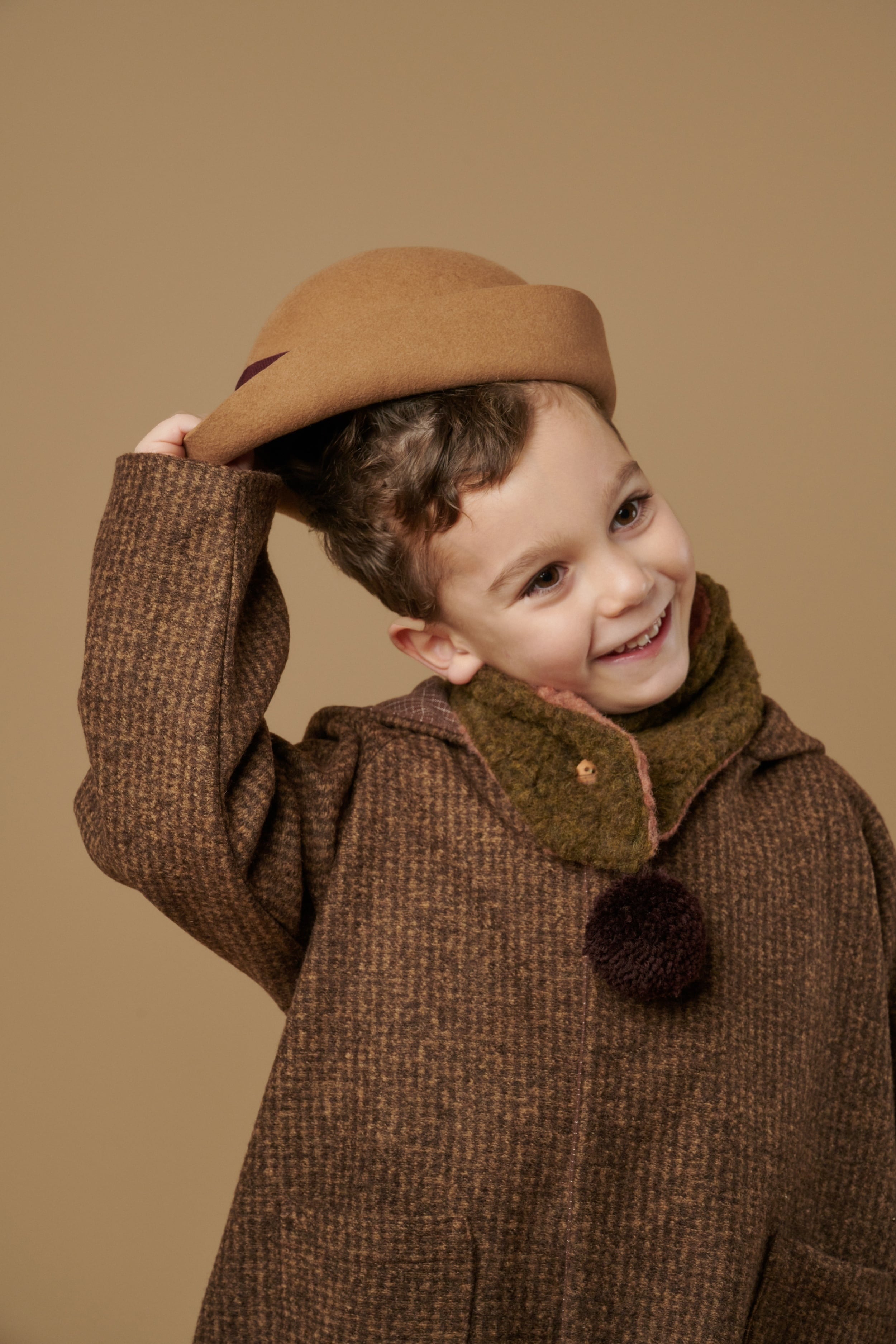 HELLO LUPO Sandy - Beige | RESONASON