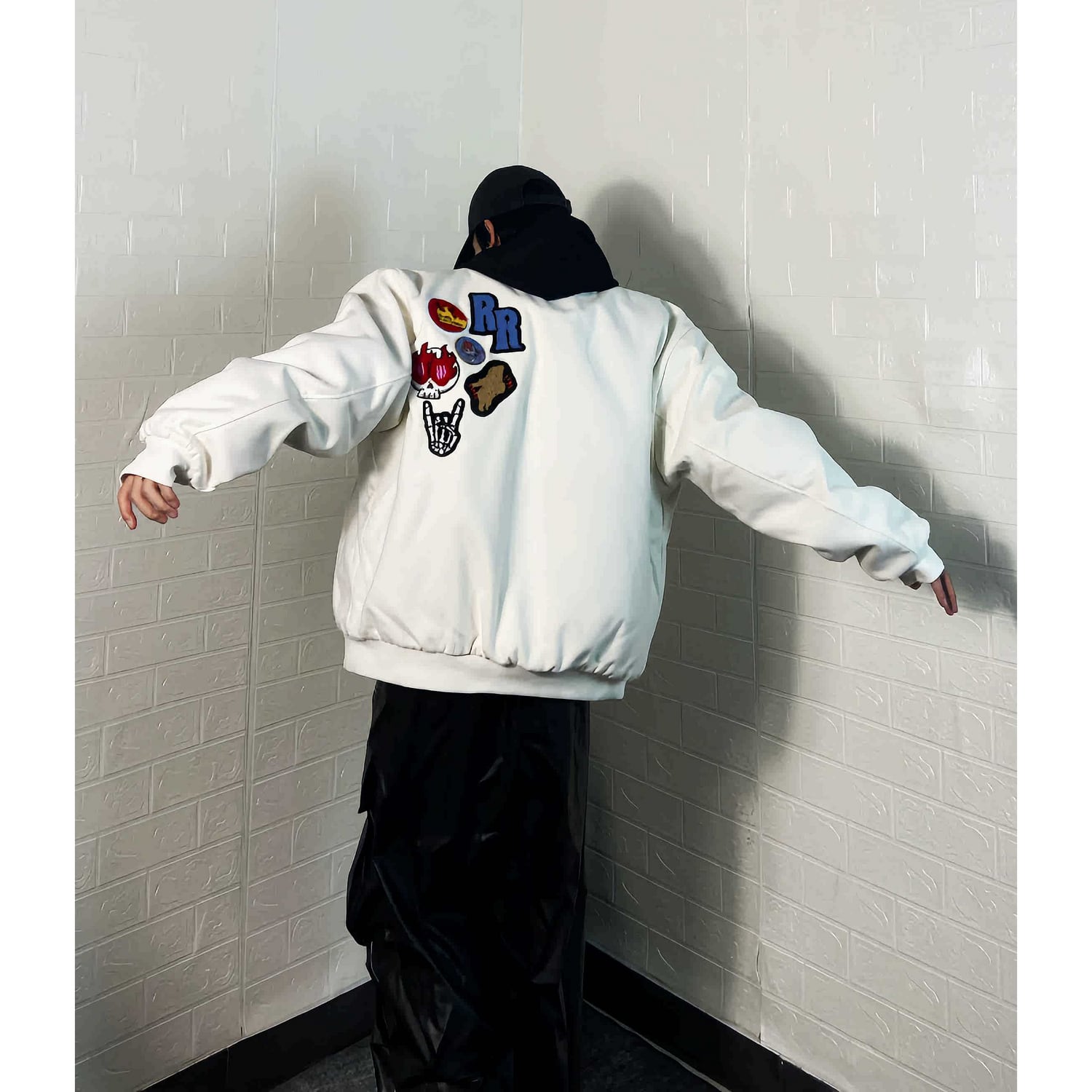 暖かさUP】ブラック8刺繍 中綿スタジャン T1398 | wshot