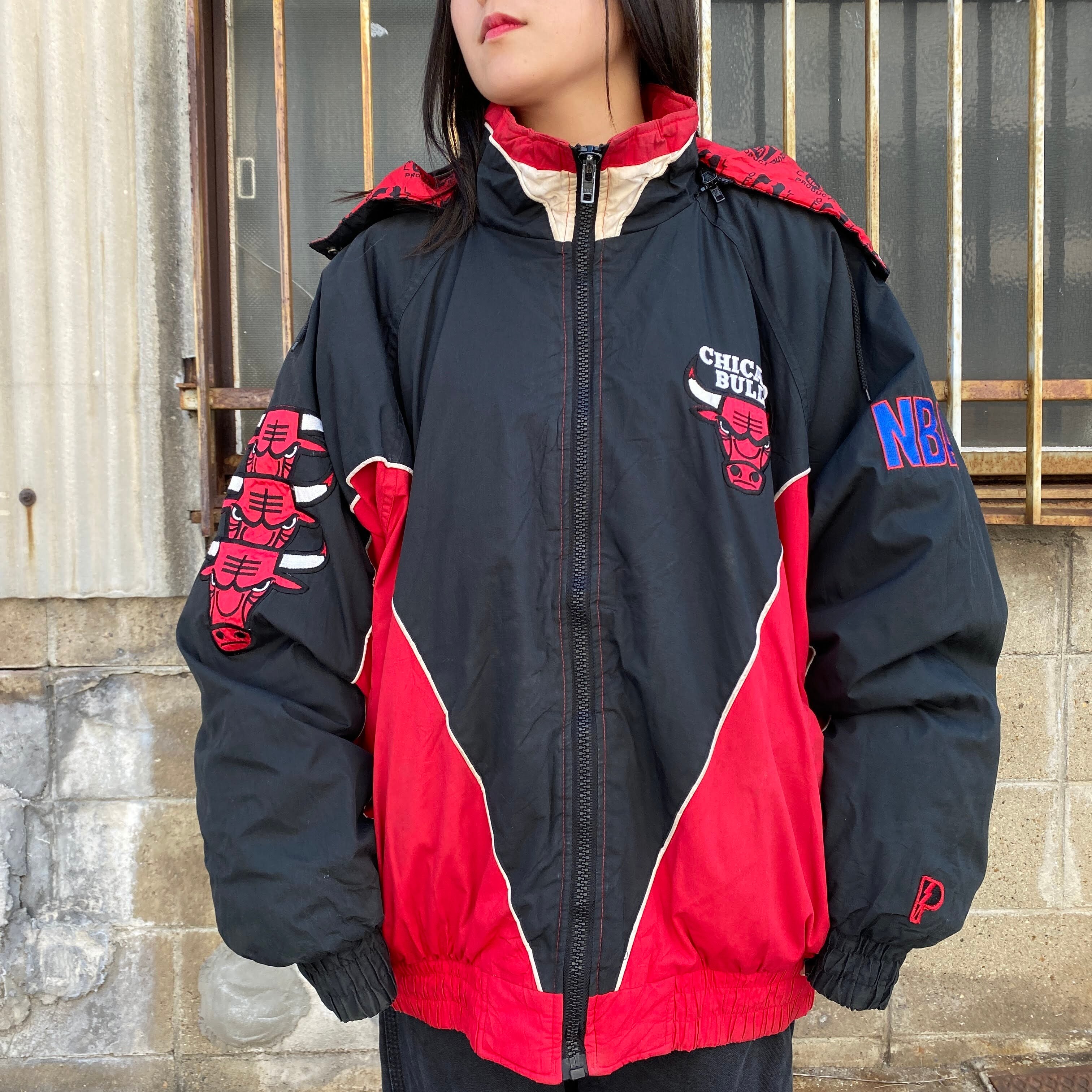 NBA シカゴブルズ 中綿 スタジャン フード着脱式 パーカー メンズXL