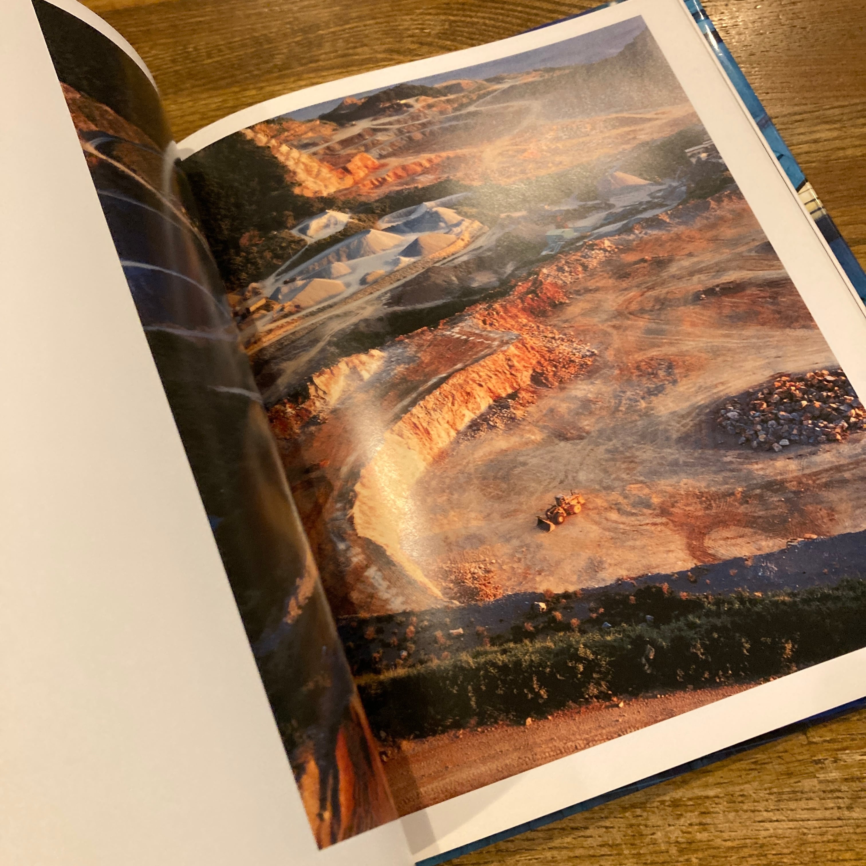 LIME WORKS ライム・ワークス 畠山直哉 青幻舎 2008年 | 百年