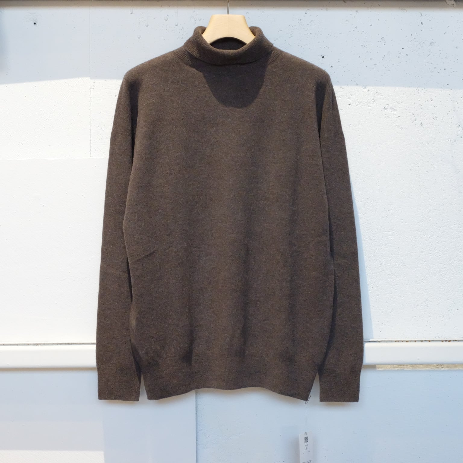 MITTAN＜ミッタン＞ウールタートルセーター | Inhigh