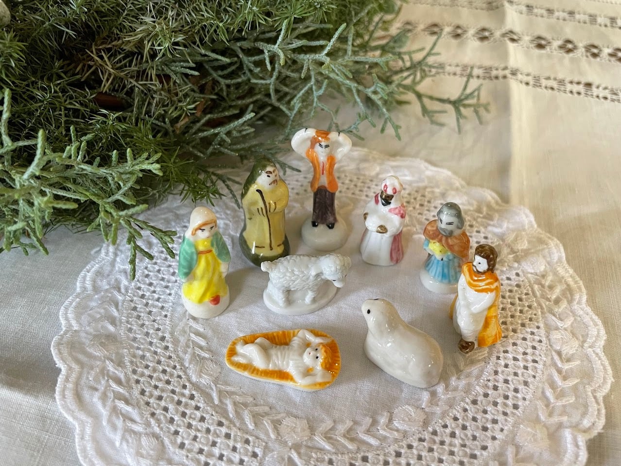 ガレットデロワ用 ヴィンテージ フェーブ Crèche フランス 【C-12E