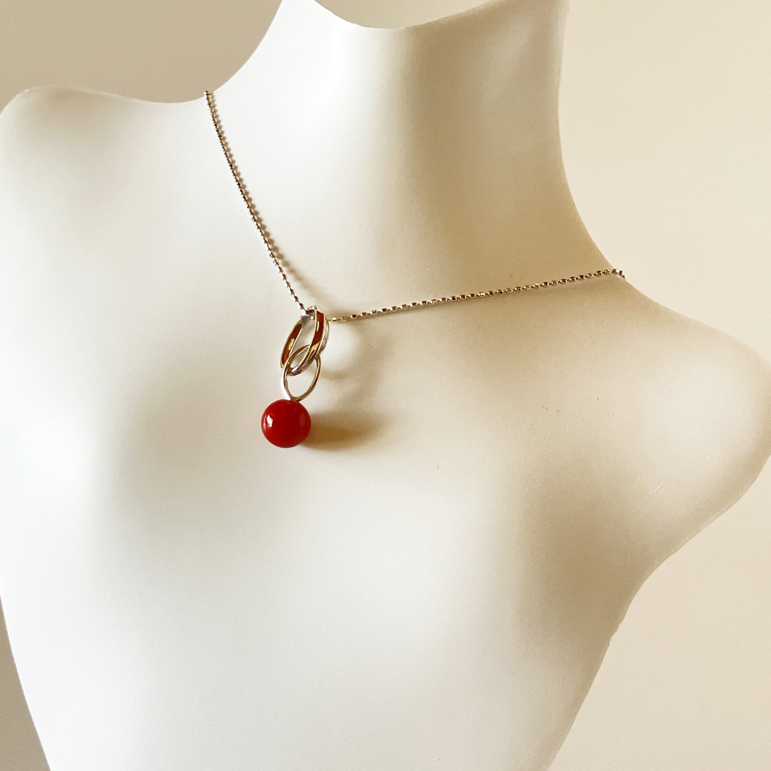 K18WG 赤珊瑚のペンダント | ワールドコーラル オンラインショップ