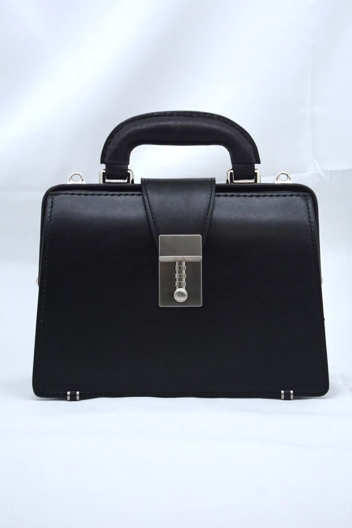 スリムミニダレスバッグ [黒] [シルバー金具] 2way ショルダーバッグ