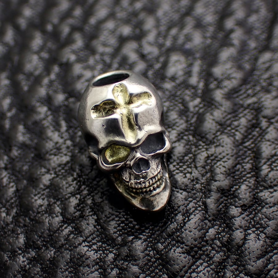 一点もの 限定 『スクワッド スカル ビーズ (クロス OF) 』（ シルバー