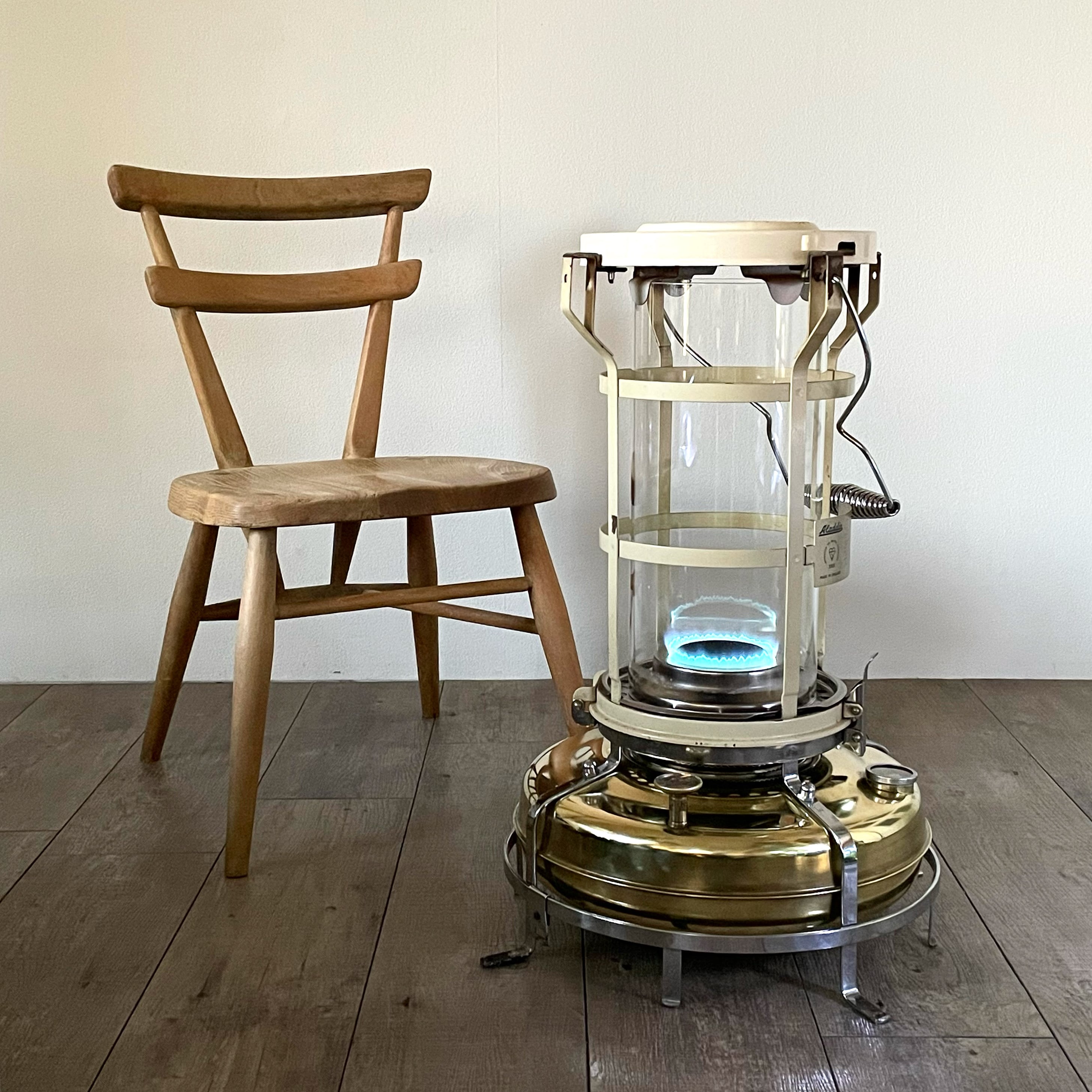 アラジンストーブ 15型 デラックス ガラスチムニーカスタム | 地球屋