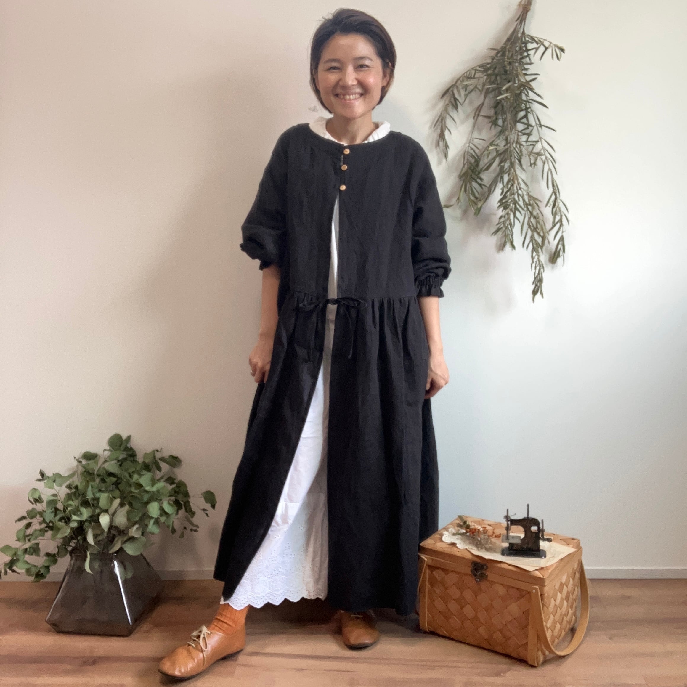 さえらヒスクローネ エプロン さえら ヒスクローネ エプロン レース 花