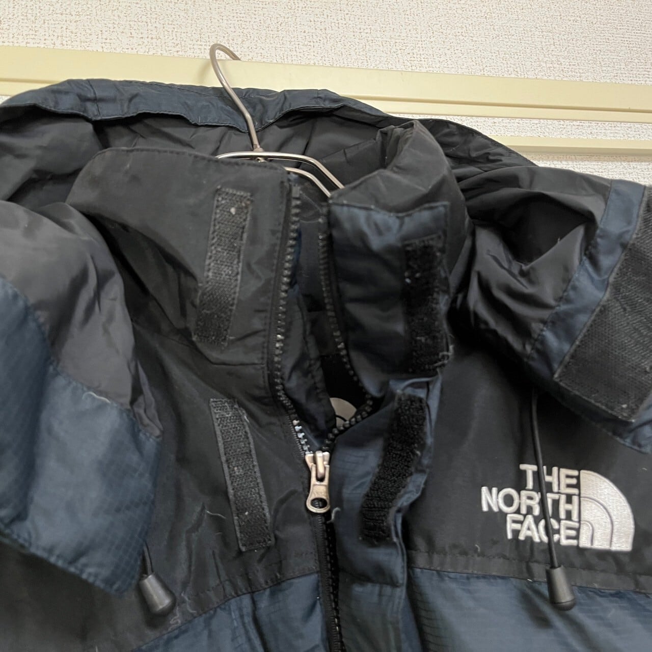 ノースフェイス ダウンジャケット バルトロ ネイビー 刺繍ゴアドライ